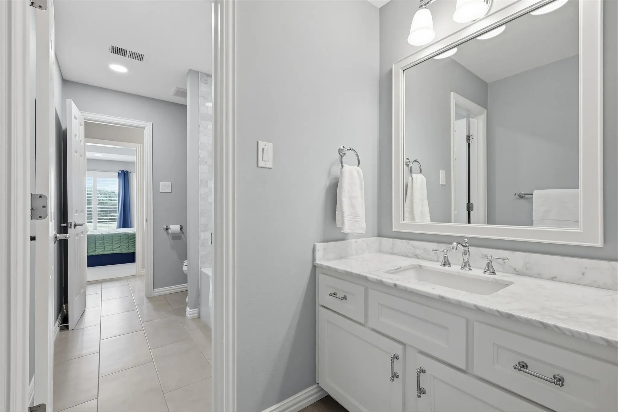 Single Family Residence For Sale in Dallas County , 200 Wilshire Drive, Coppell, Texas 75019, 4 Bedroom, 3 Bathroom, 2 Garage spaces, 3,503 Sqft, built in 1995, mls#21308643, Real Estate Agent in Coppell, Homes For Sale in Dallas county, Homes For Sale in Coppell, Realtor in Coppell Texas, Real Estate Brokerage Independent Realty Texas, Luminita Cordes Realtor