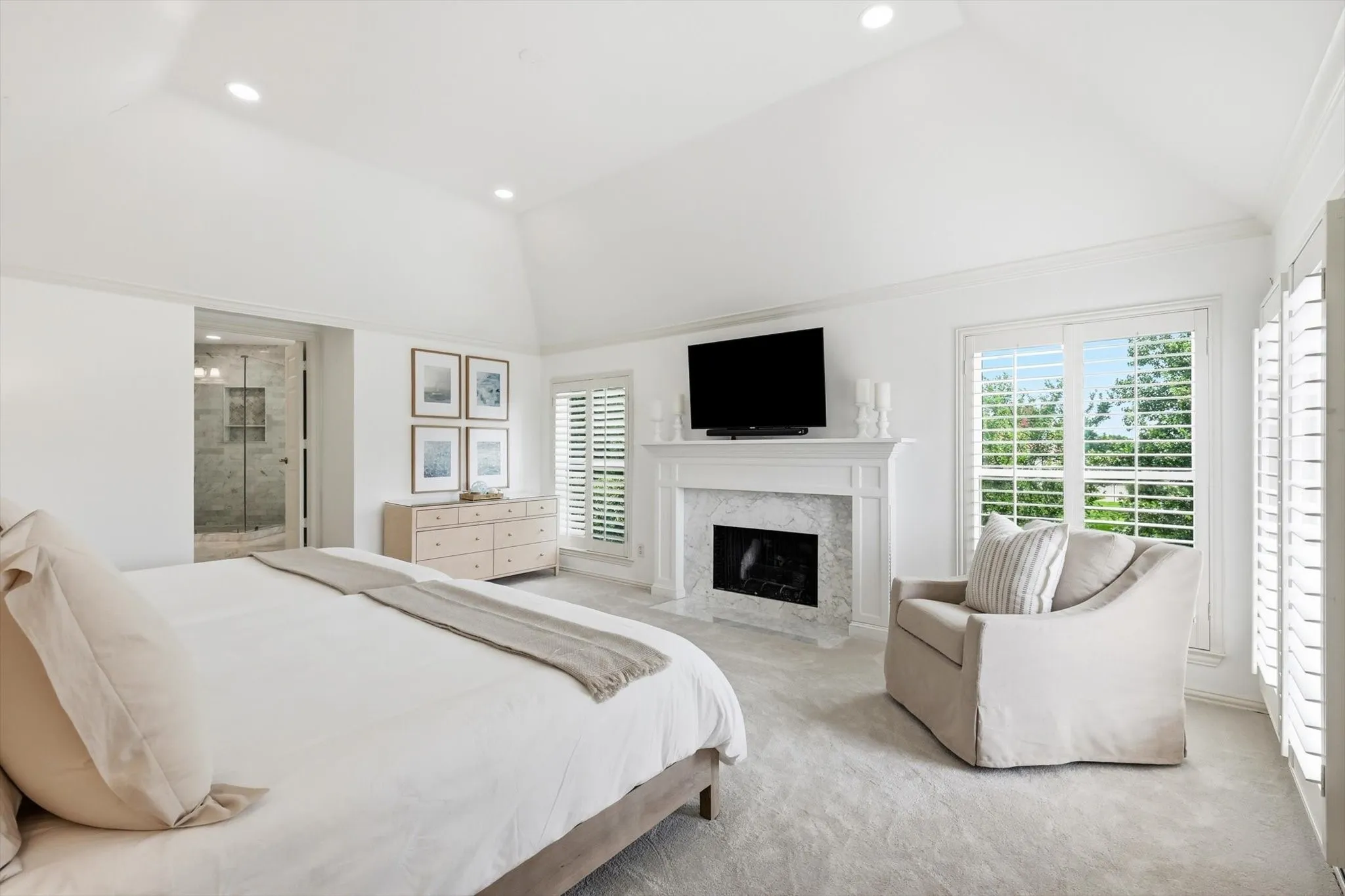 Single Family Residence For Sale in Dallas County , 200 Wilshire Drive, Coppell, Texas 75019, 4 Bedroom, 3 Bathroom, 2 Garage spaces, 3,503 Sqft, built in 1995, mls#21308643, Real Estate Agent in Coppell, Homes For Sale in Dallas county, Homes For Sale in Coppell, Realtor in Coppell Texas, Real Estate Brokerage Independent Realty Texas, Luminita Cordes Realtor