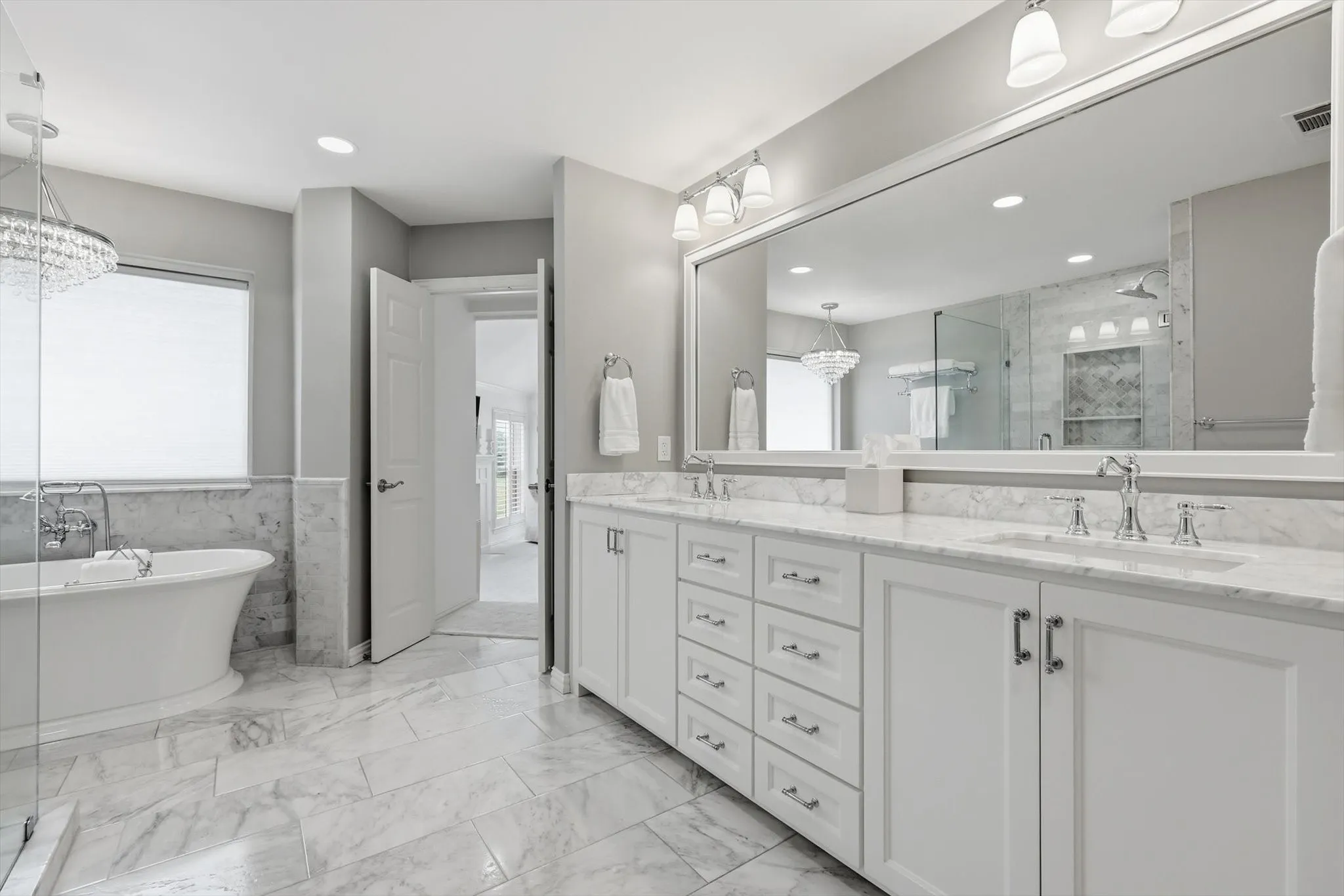 Single Family Residence For Sale in Dallas County , 200 Wilshire Drive, Coppell, Texas 75019, 4 Bedroom, 3 Bathroom, 2 Garage spaces, 3,503 Sqft, built in 1995, mls#21308643, Real Estate Agent in Coppell, Homes For Sale in Dallas county, Homes For Sale in Coppell, Realtor in Coppell Texas, Real Estate Brokerage Independent Realty Texas, Luminita Cordes Realtor