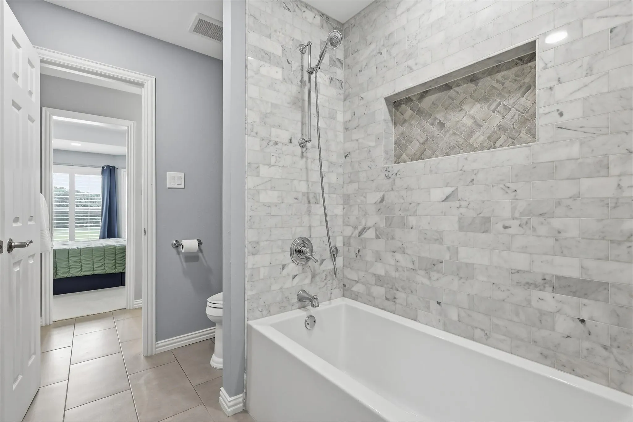 Single Family Residence For Sale in Dallas County , 200 Wilshire Drive, Coppell, Texas 75019, 4 Bedroom, 3 Bathroom, 2 Garage spaces, 3,503 Sqft, built in 1995, mls#21308643, Real Estate Agent in Coppell, Homes For Sale in Dallas county, Homes For Sale in Coppell, Realtor in Coppell Texas, Real Estate Brokerage Independent Realty Texas, Luminita Cordes Realtor