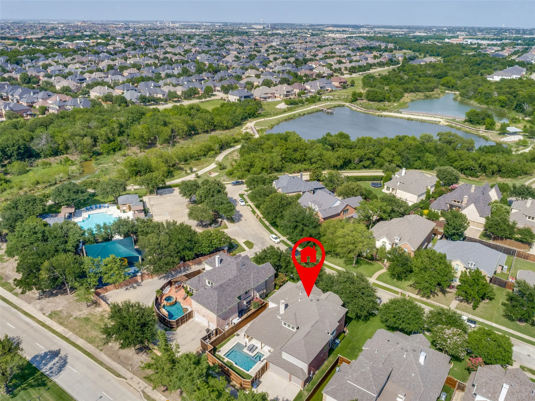 Single Family Residence For Sale in Denton County , 10325 Fire Ridge Drive, Frisco, Texas 75033, 4 Bedroom, 4 Bathroom, 3 Garage spaces, 4,318 Sqft, built in 2006, mls#21302144, Real Estate Agent in Frisco, Homes For Sale in Denton county, Homes For Sale in Frisco, Realtor in Frisco Texas, Real Estate Brokerage Independent Realty Texas, Luminita Cordes Realtor