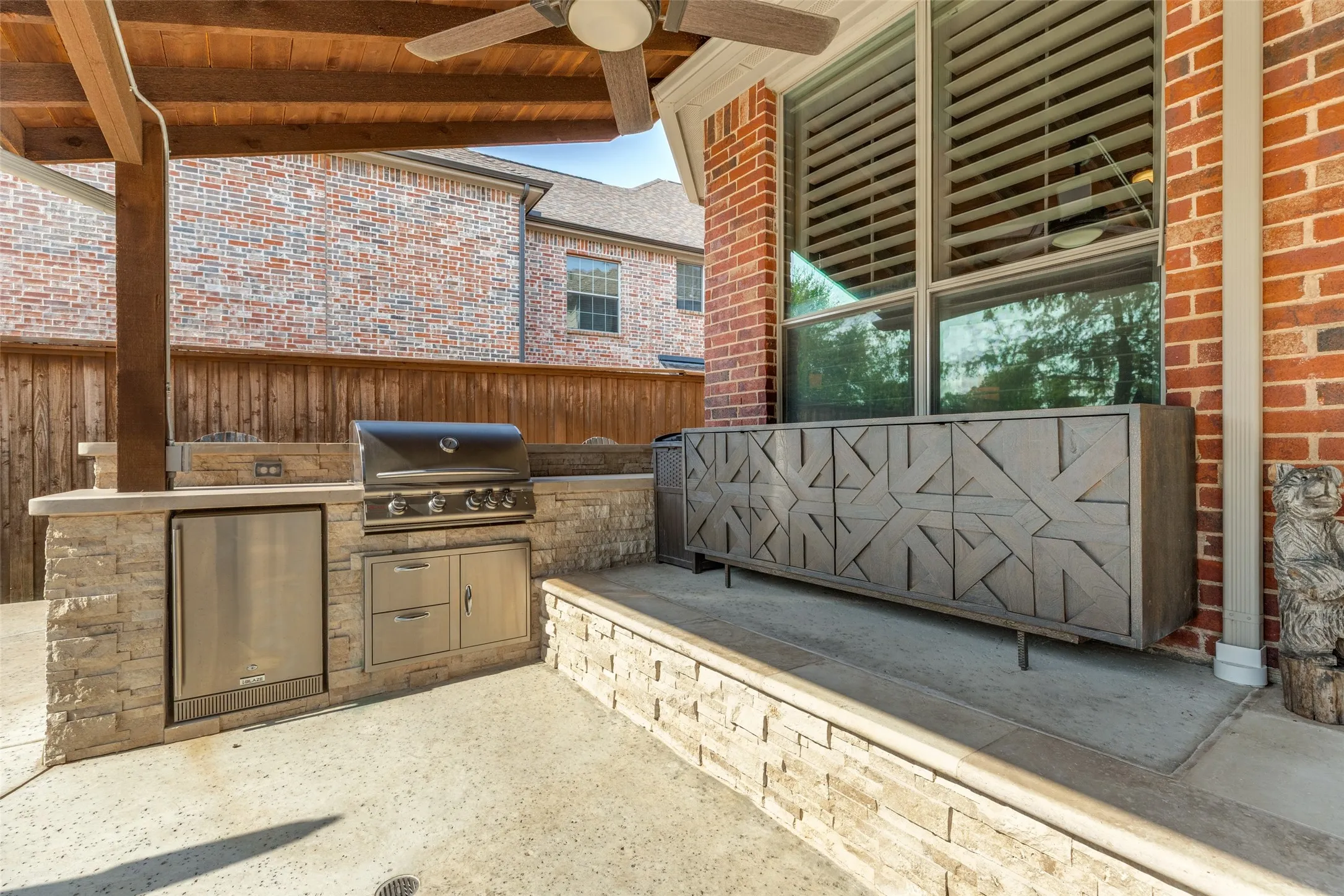 Single Family Residence For Sale in Denton County , 10325 Fire Ridge Drive, Frisco, Texas 75033, 4 Bedroom, 4 Bathroom, 3 Garage spaces, 4,318 Sqft, built in 2006, mls#21302144, Real Estate Agent in Frisco, Homes For Sale in Denton county, Homes For Sale in Frisco, Realtor in Frisco Texas, Real Estate Brokerage Independent Realty Texas, Luminita Cordes Realtor