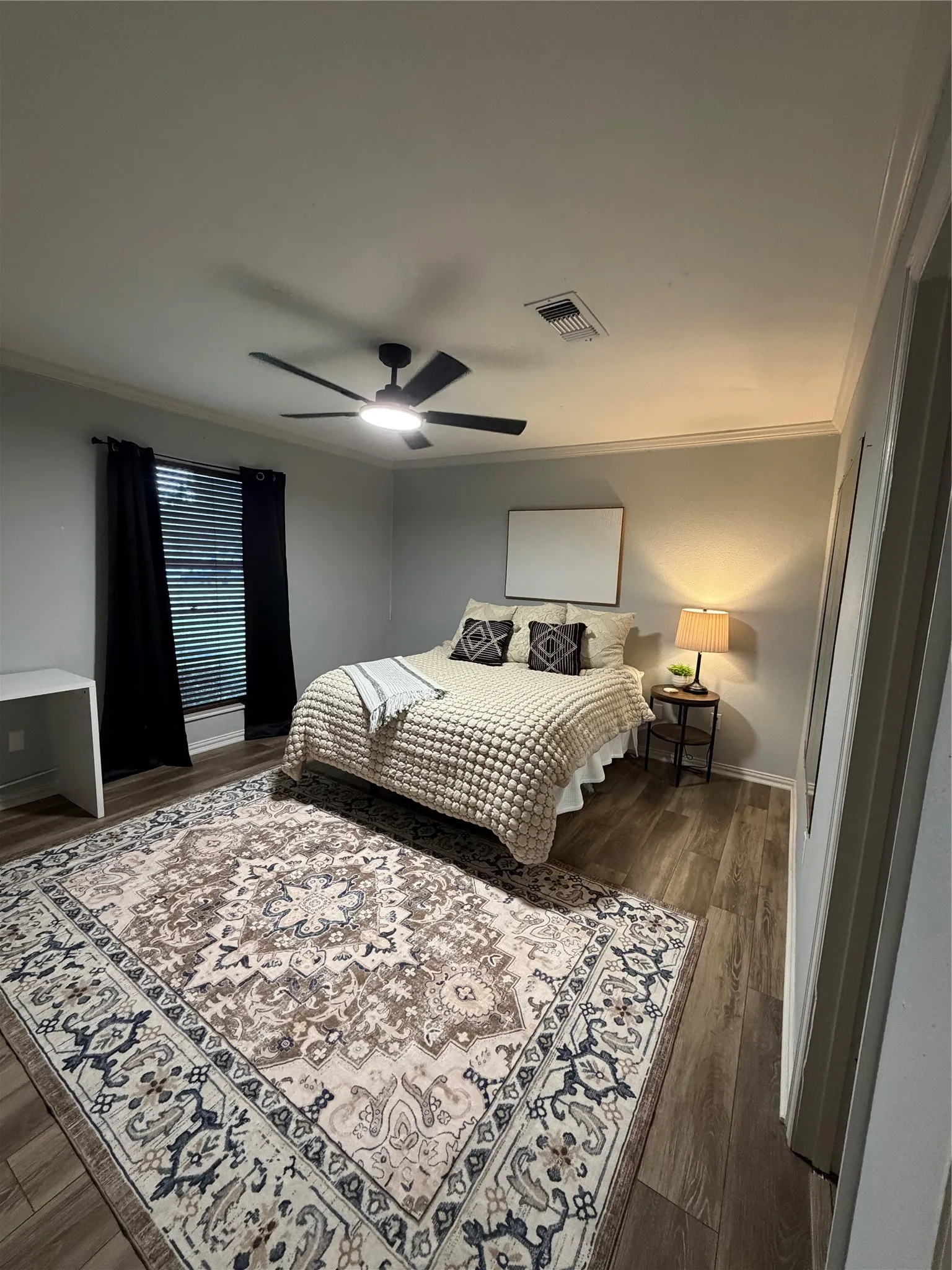 Single Family Residence For Sale in Limestone County , 401 S Ross Avenue, Mexia, Texas 76667, 4 Bedrooms, 3 Bathrooms, 2 Garage spaces, 3,393 Sqft, built in 1966, Price $339,500, mls#21314648, Real Estate Agent in Mexia, Homes For Sale in Limestone county, Homes For Sale in Mexia, Realtor in Mexia Texas, Real Estate Brokerage Independent Realty Texas, Luminita Cordes Realtor