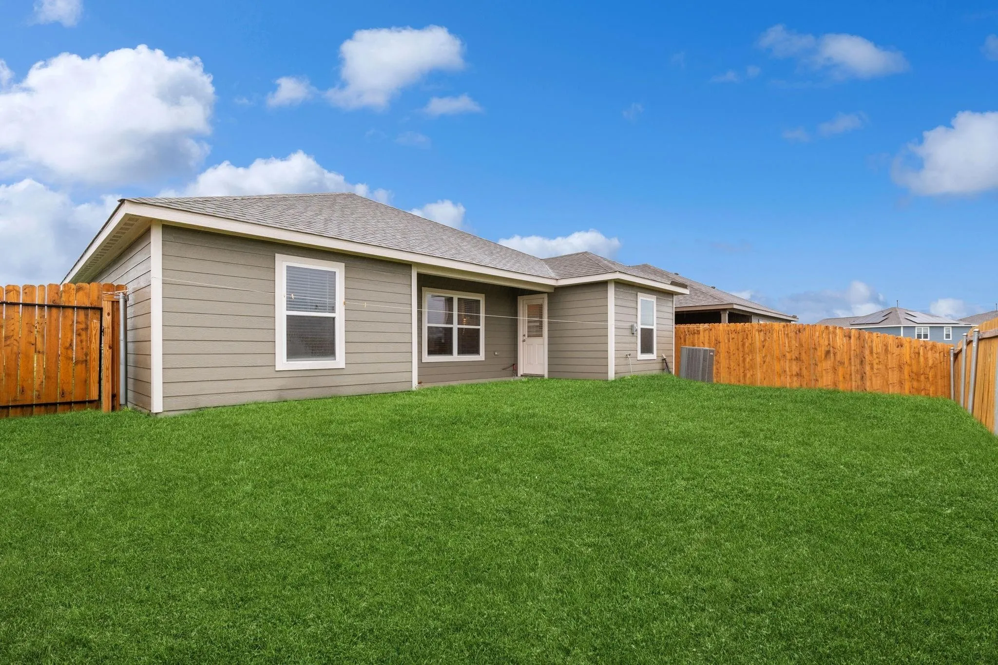 Single Family Residence For Sale in Denton County , 8216 Columbia Falls Road, Ponder, Texas 76259, 3 Bedroom, 2 Bathroom, 2 Garage spaces, 1,596 Sqft, built in 2024, mls#21315100, Real Estate Agent in Ponder, Homes For Sale in Denton county, Homes For Sale in Ponder, Realtor in Ponder Texas, Real Estate Brokerage Independent Realty Texas, Luminita Cordes Realtor