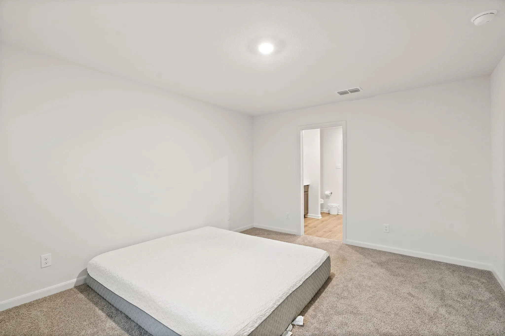 Single Family Residence For Sale in Denton County , 8216 Columbia Falls Road, Ponder, Texas 76259, 3 Bedroom, 2 Bathroom, 2 Garage spaces, 1,596 Sqft, built in 2024, mls#21315100, Real Estate Agent in Ponder, Homes For Sale in Denton county, Homes For Sale in Ponder, Realtor in Ponder Texas, Real Estate Brokerage Independent Realty Texas, Luminita Cordes Realtor