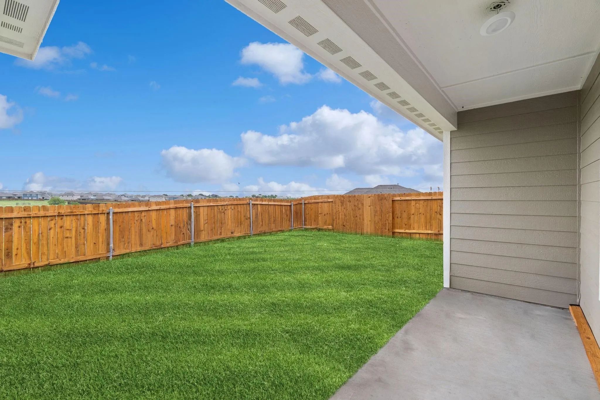 Single Family Residence For Sale in Denton County , 8216 Columbia Falls Road, Ponder, Texas 76259, 3 Bedroom, 2 Bathroom, 2 Garage spaces, 1,596 Sqft, built in 2024, mls#21315100, Real Estate Agent in Ponder, Homes For Sale in Denton county, Homes For Sale in Ponder, Realtor in Ponder Texas, Real Estate Brokerage Independent Realty Texas, Luminita Cordes Realtor