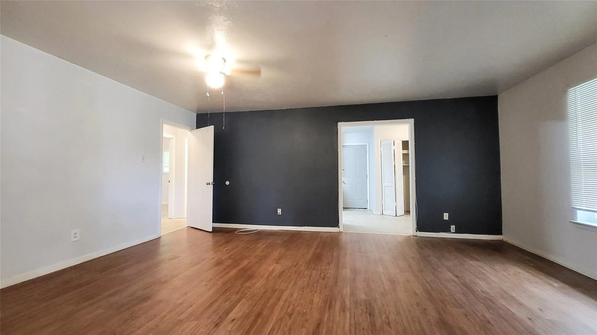 Single Family Residence For Sale in Dallas County , 902 Spring Valley Plaza, Richardson, Texas 75080, 4 Bedroom, 2 Bathroom, 2 Garage spaces, 2,428 Sqft, built in 1963, mls#21315108, Real Estate Agent in Richardson, Homes For Sale in Dallas county, Homes For Sale in Richardson, Realtor in Richardson Texas, Real Estate Brokerage Independent Realty Texas, Luminita Cordes Realtor