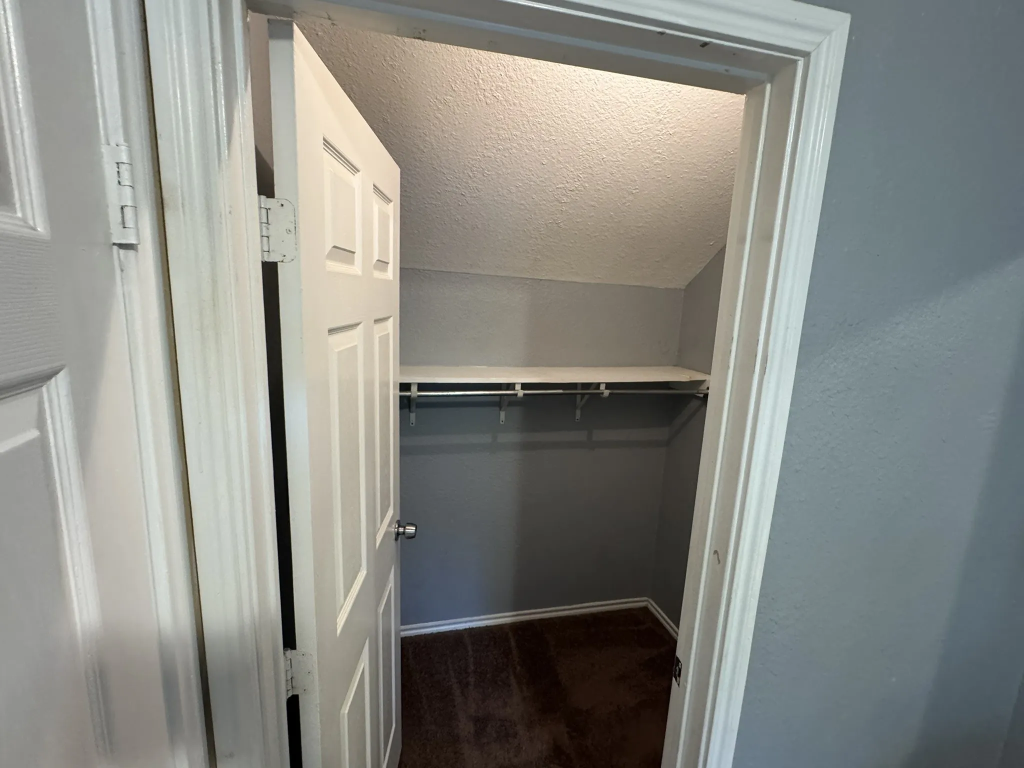 Duplex For Rent in Dallas County , 3850 Mt Ranier Street 3850, Dallas, Texas 75211, 2 Bedroom, 2 Bathroom, 1 Garage spaces, 972 Sqft, built in 1947, mls#21315109, Real Estate Agent in Dallas, Homes For Rent in Dallas county, Homes For Rent in Dallas, Realtor in Dallas Texas, Real Estate Brokerage Independent Realty Texas, Luminita Cordes Realtor