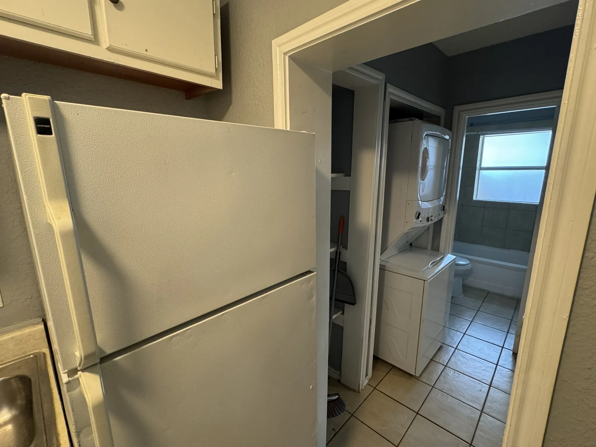 Duplex For Rent in Dallas County , 3850 Mt Ranier Street 3850, Dallas, Texas 75211, 2 Bedroom, 2 Bathroom, 1 Garage spaces, 972 Sqft, built in 1947, mls#21315109, Real Estate Agent in Dallas, Homes For Rent in Dallas county, Homes For Rent in Dallas, Realtor in Dallas Texas, Real Estate Brokerage Independent Realty Texas, Luminita Cordes Realtor