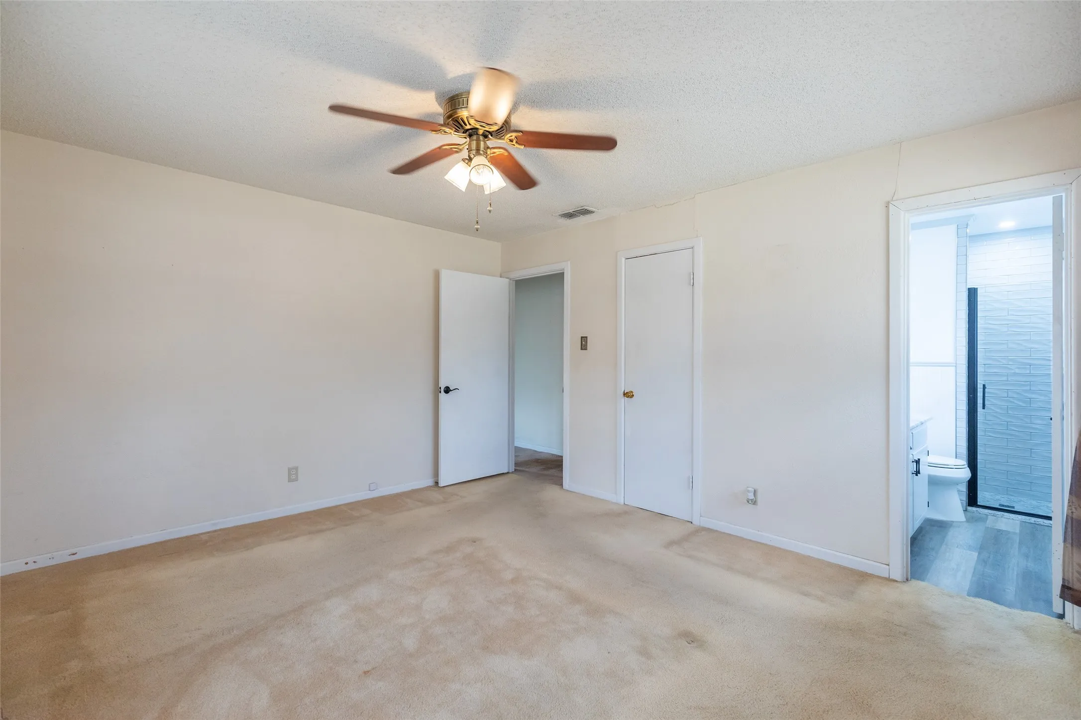 Single Family Residence For Sale in Taylor County , 3213 S 22nd Street, Abilene, Texas 79605, 3 Bedroom, 2 Bathroom, Garage spaces, 1,628 Sqft, built in 1958, mls#21315106, Real Estate Agent in Abilene, Homes For Sale in Taylor county, Homes For Sale in Abilene, Realtor in Abilene Texas, Real Estate Brokerage Independent Realty Texas, Luminita Cordes Realtor