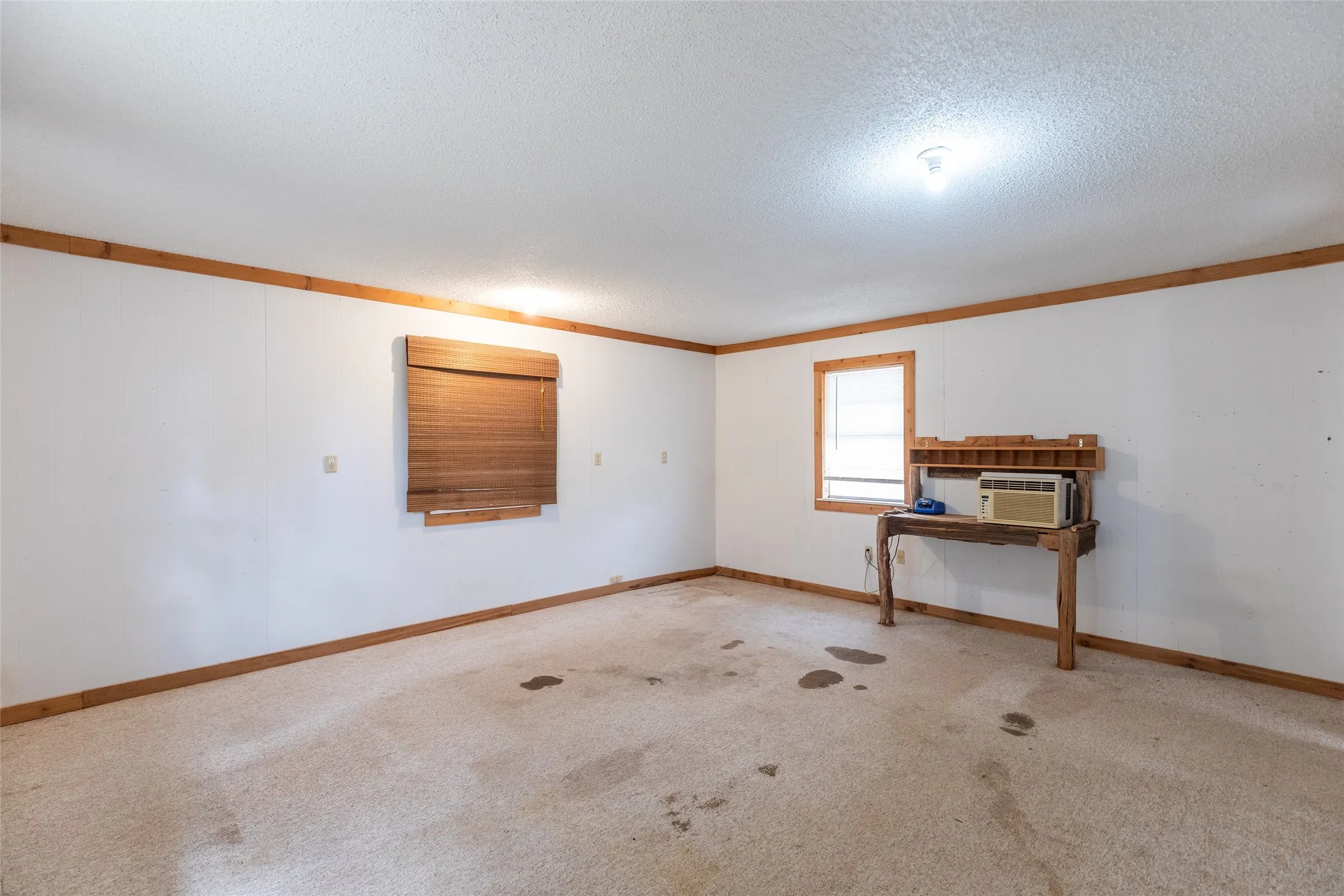 Single Family Residence For Sale in Taylor County , 3213 S 22nd Street, Abilene, Texas 79605, 3 Bedroom, 2 Bathroom, Garage spaces, 1,628 Sqft, built in 1958, mls#21315106, Real Estate Agent in Abilene, Homes For Sale in Taylor county, Homes For Sale in Abilene, Realtor in Abilene Texas, Real Estate Brokerage Independent Realty Texas, Luminita Cordes Realtor