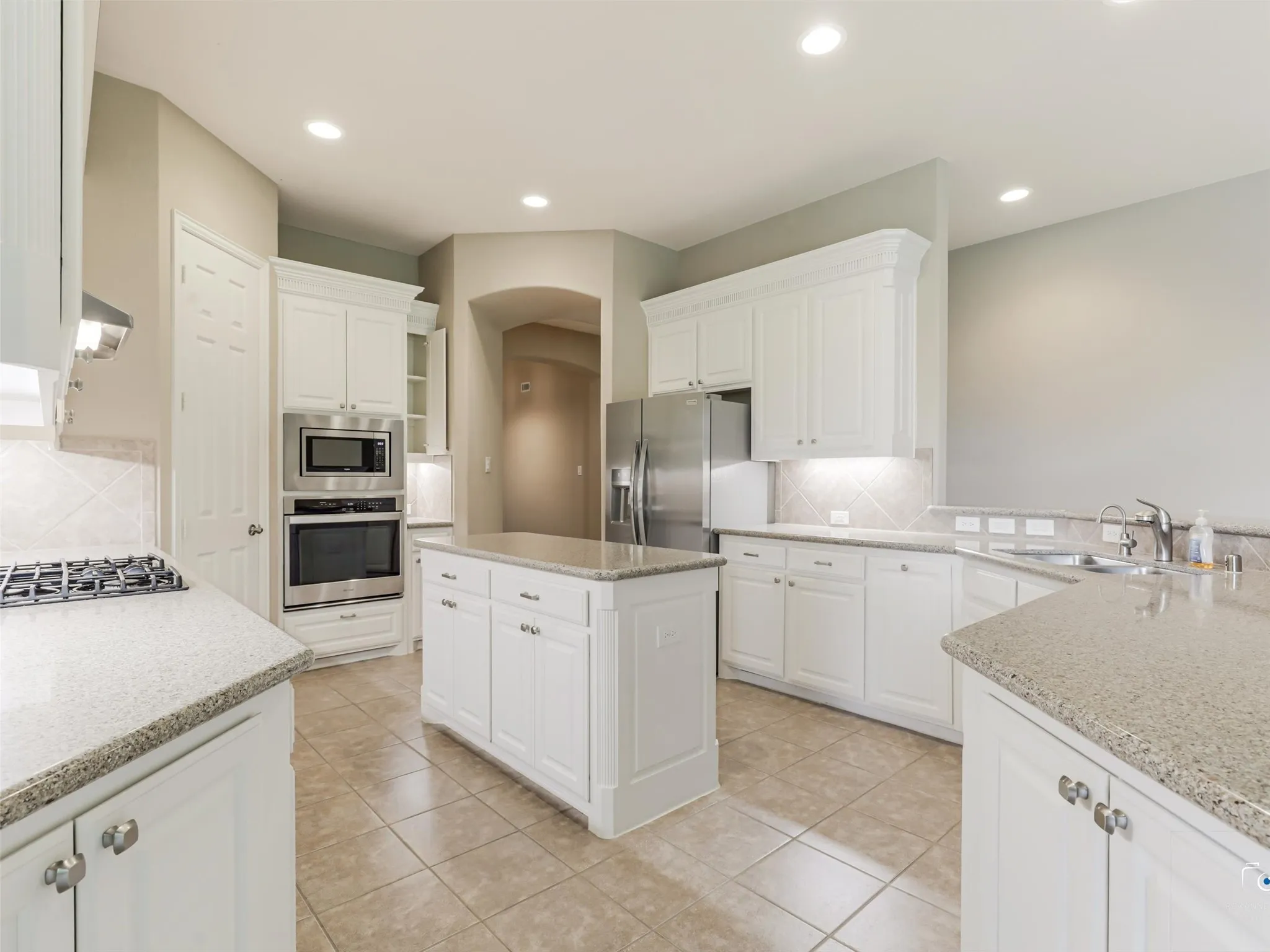 Single Family Residence For Sale in Collin County , 805 Barton Springs Drive, Fairview, Texas 75069, 3 Bedroom, 4 Bathroom, 3 Garage spaces, 3,502 Sqft, built in 2006, mls#21312659, Real Estate Agent in Fairview, Homes For Sale in Collin county, Homes For Sale in Fairview, Realtor in Fairview Texas, Real Estate Brokerage Independent Realty Texas, Luminita Cordes Realtor