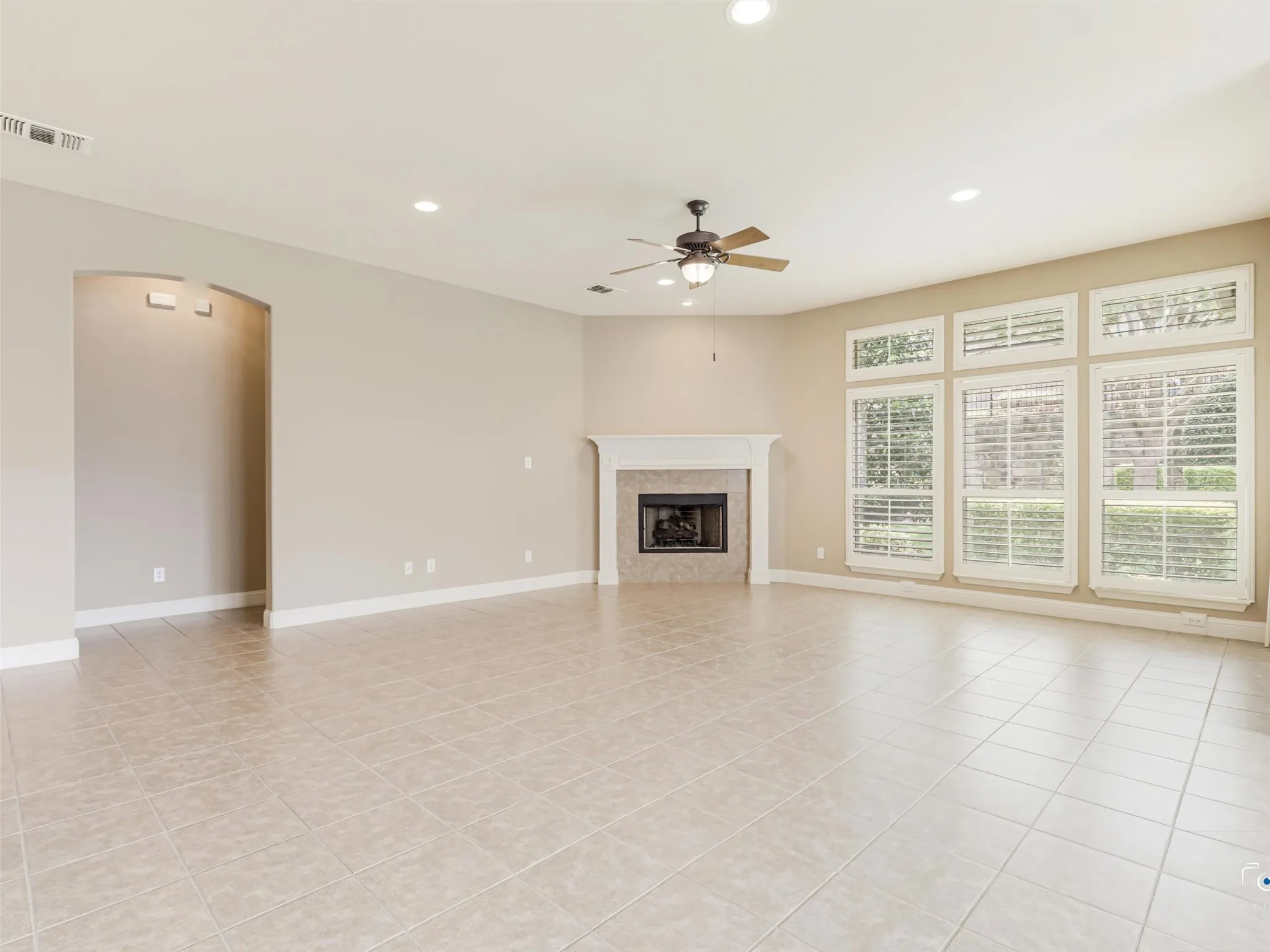 Single Family Residence For Sale in Collin County , 805 Barton Springs Drive, Fairview, Texas 75069, 3 Bedroom, 4 Bathroom, 3 Garage spaces, 3,502 Sqft, built in 2006, mls#21312659, Real Estate Agent in Fairview, Homes For Sale in Collin county, Homes For Sale in Fairview, Realtor in Fairview Texas, Real Estate Brokerage Independent Realty Texas, Luminita Cordes Realtor