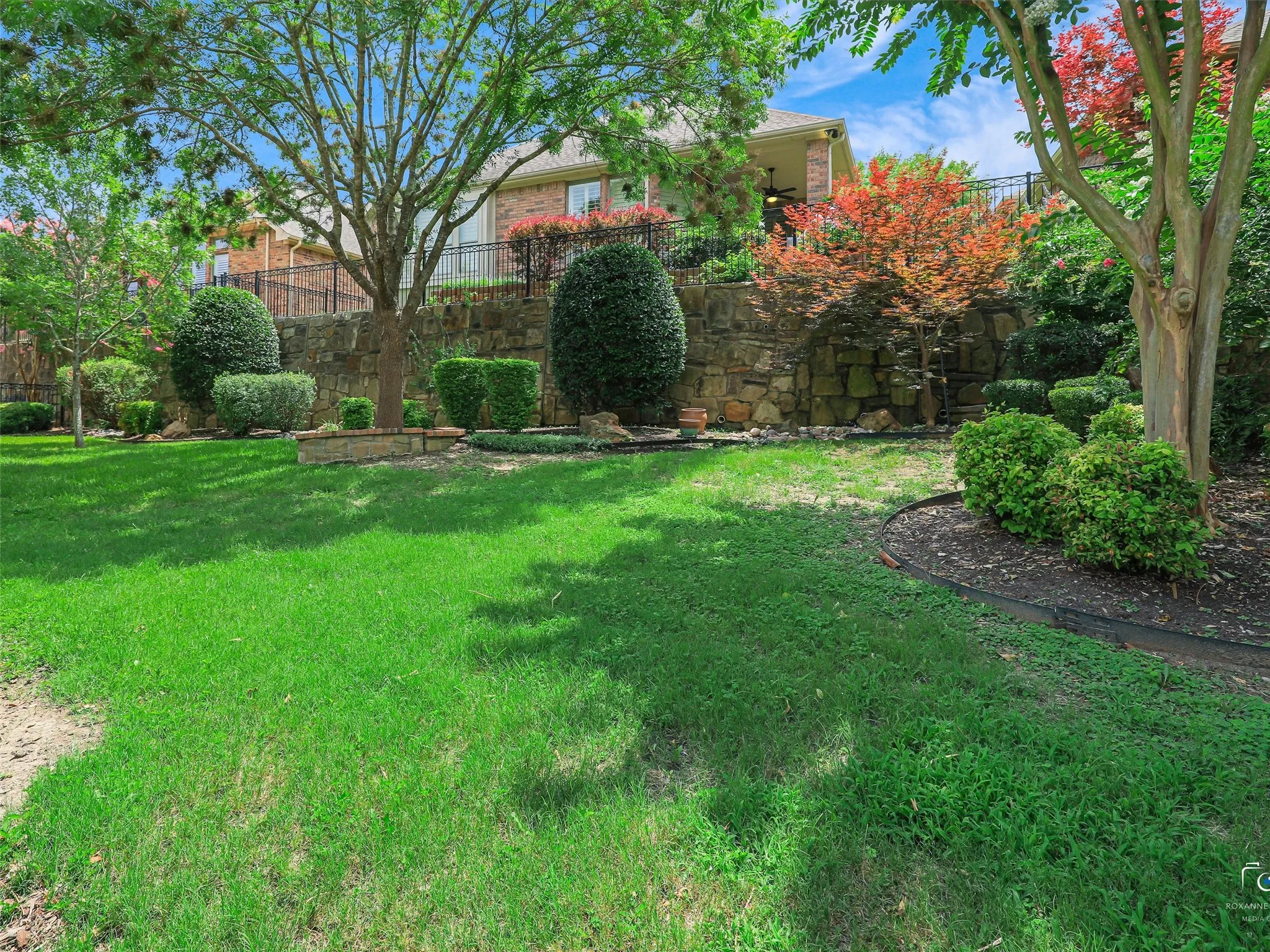 Single Family Residence For Sale in Collin County , 805 Barton Springs Drive, Fairview, Texas 75069, 3 Bedroom, 4 Bathroom, 3 Garage spaces, 3,502 Sqft, built in 2006, mls#21312659, Real Estate Agent in Fairview, Homes For Sale in Collin county, Homes For Sale in Fairview, Realtor in Fairview Texas, Real Estate Brokerage Independent Realty Texas, Luminita Cordes Realtor