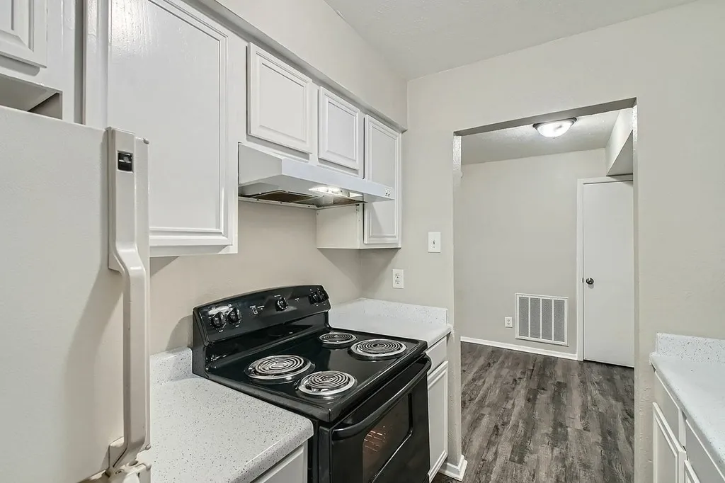 Summer Special: Move in by July 31st and receive a $150 Visa GiftCard on us! Apply and get accepted in the same day and we'll waive the $200 Administrative Fee!