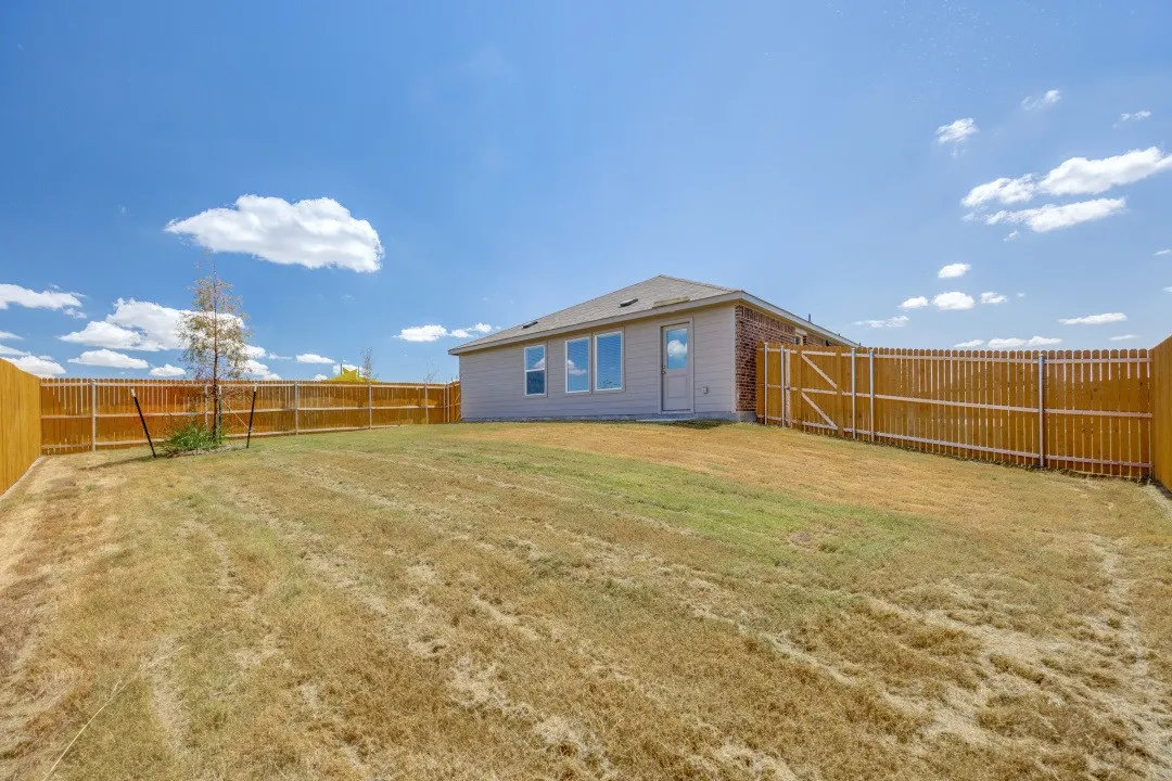 Single Family Residence For Rent in Grayson County , 405 Mc Nelly Lane, Sherman, Texas 75092, 4 Bedroom, 2 Bathroom, 2 Garage spaces, 1,760 Sqft, built in 2026, mls#21315132, Real Estate Agent in Sherman, Homes For Rent in Grayson county, Homes For Rent in Sherman, Realtor in Sherman Texas, Real Estate Brokerage Independent Realty Texas, Luminita Cordes Realtor