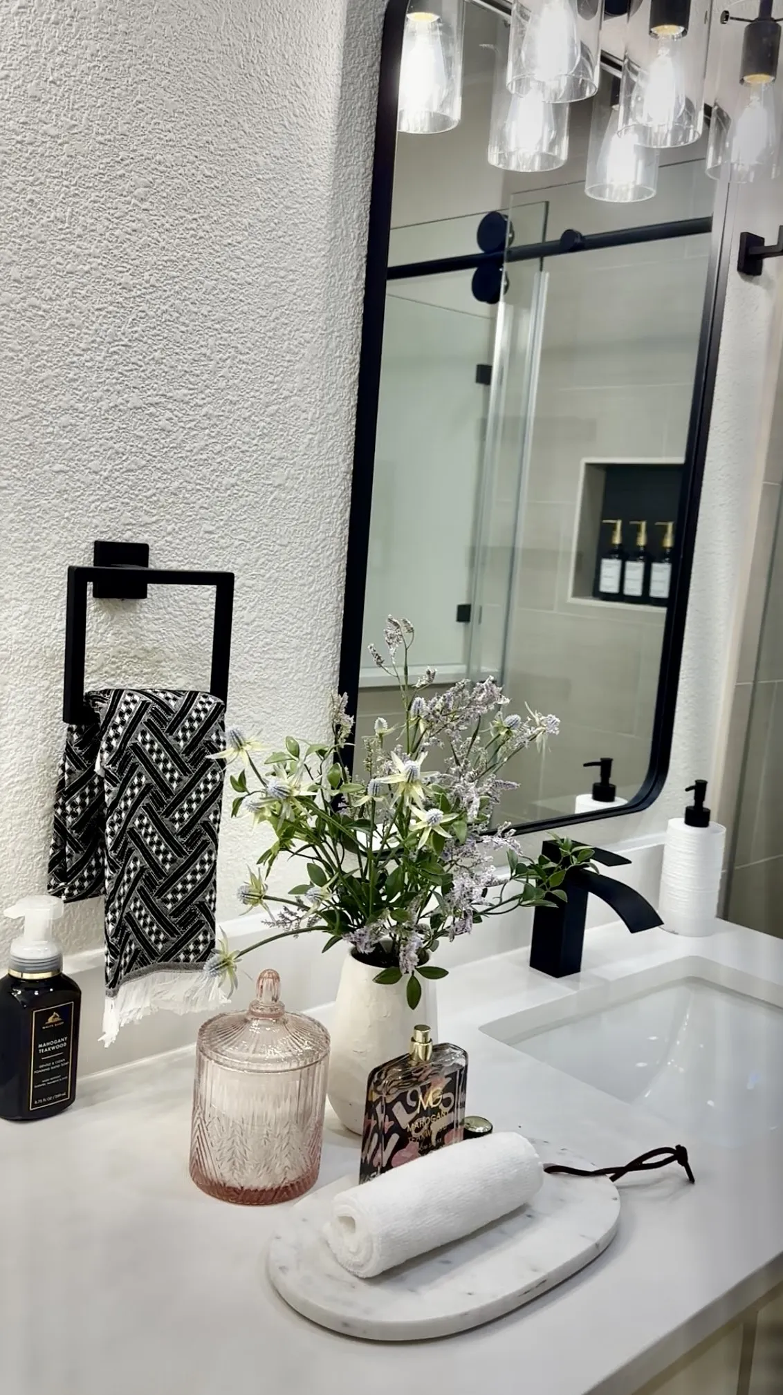 Master bath dual vanities
