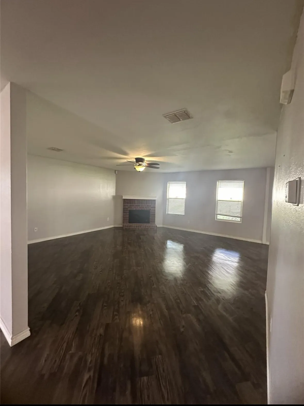 Single Family Residence For Sale in Collin County , 3604 Trickling Creek Lane, Mc Kinney, Texas 75071, 5 Bedrooms, 3 Bathrooms, 2 Garage spaces, 3,443 Sqft, built in 2001, Price $379,990, mls#21315063, Real Estate Agent in Mc Kinney, Homes For Sale in Collin county, Homes For Sale in Mc Kinney, Realtor in Mc Kinney Texas, Real Estate Brokerage Independent Realty Texas, Luminita Cordes Realtor