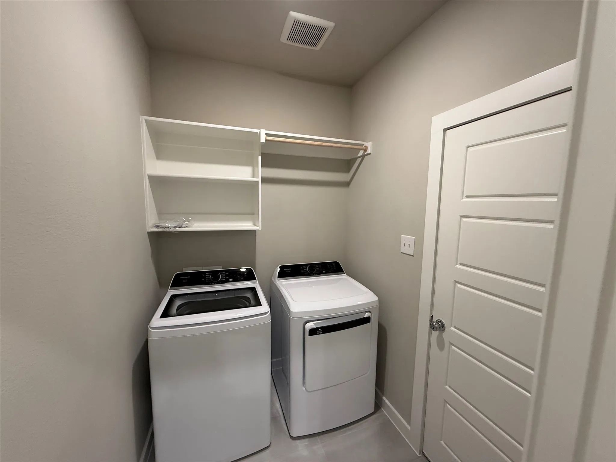 Single Family Residence For Rent in Collin County , 1233 Wolfsbane Drive, Lavon, Texas 75166, 4 Bedroom, 3 Bathroom, 2 Garage spaces, 2,328 Sqft, built in 2026, mls#21315165, Real Estate Agent in Lavon, Homes For Rent in Collin county, Homes For Rent in Lavon, Realtor in Lavon Texas, Real Estate Brokerage Independent Realty Texas, Luminita Cordes Realtor
