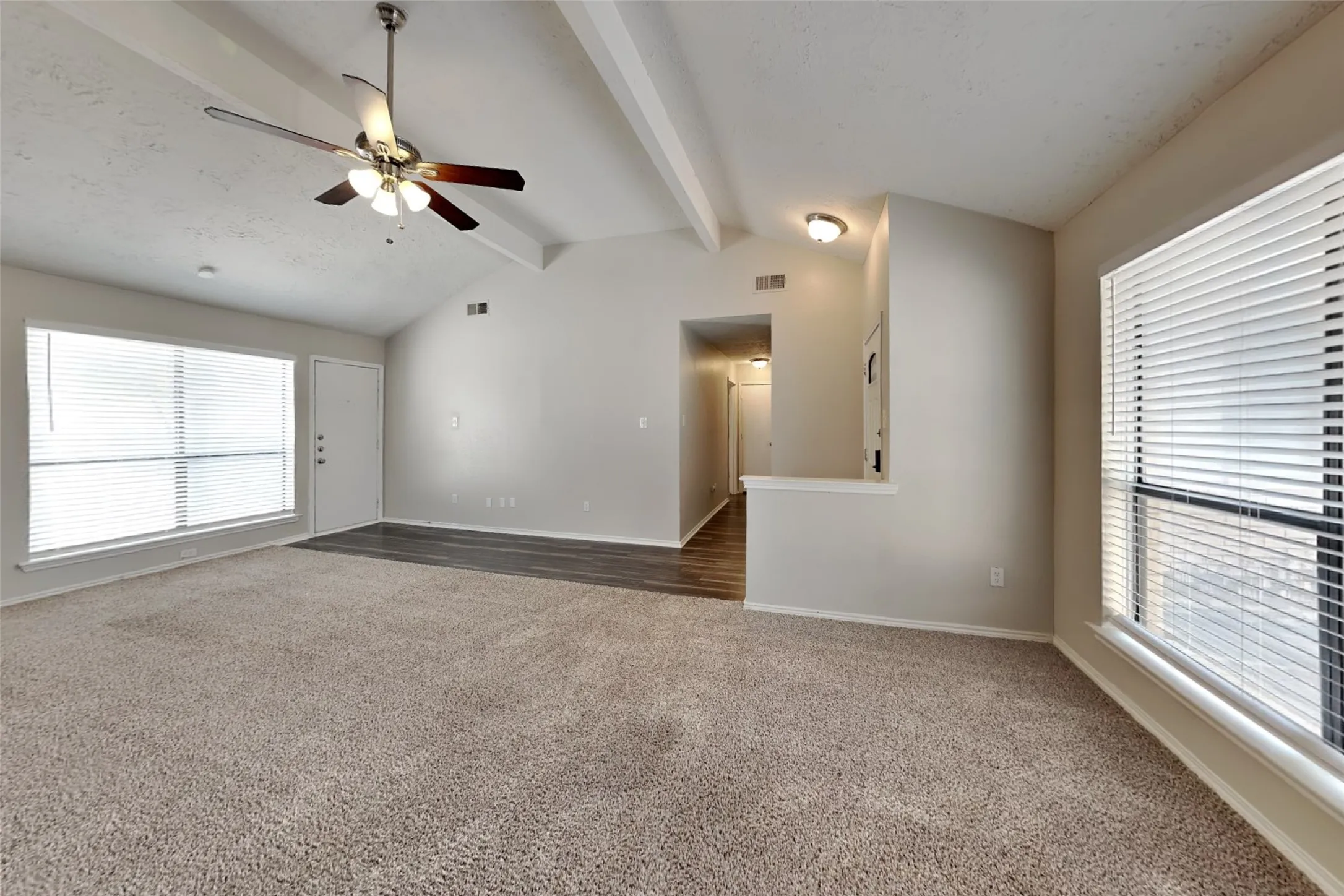 Single Family Residence For Rent in Collin County , 1325 Glyndon Drive, Plano, Texas 75023, 3 Bedroom, 2 Bathroom, 2 Garage spaces, 1,755 Sqft, built in 1982, mls#21315172, Real Estate Agent in Plano, Homes For Rent in Collin county, Homes For Rent in Plano, Realtor in Plano Texas, Real Estate Brokerage Independent Realty Texas, Luminita Cordes Realtor