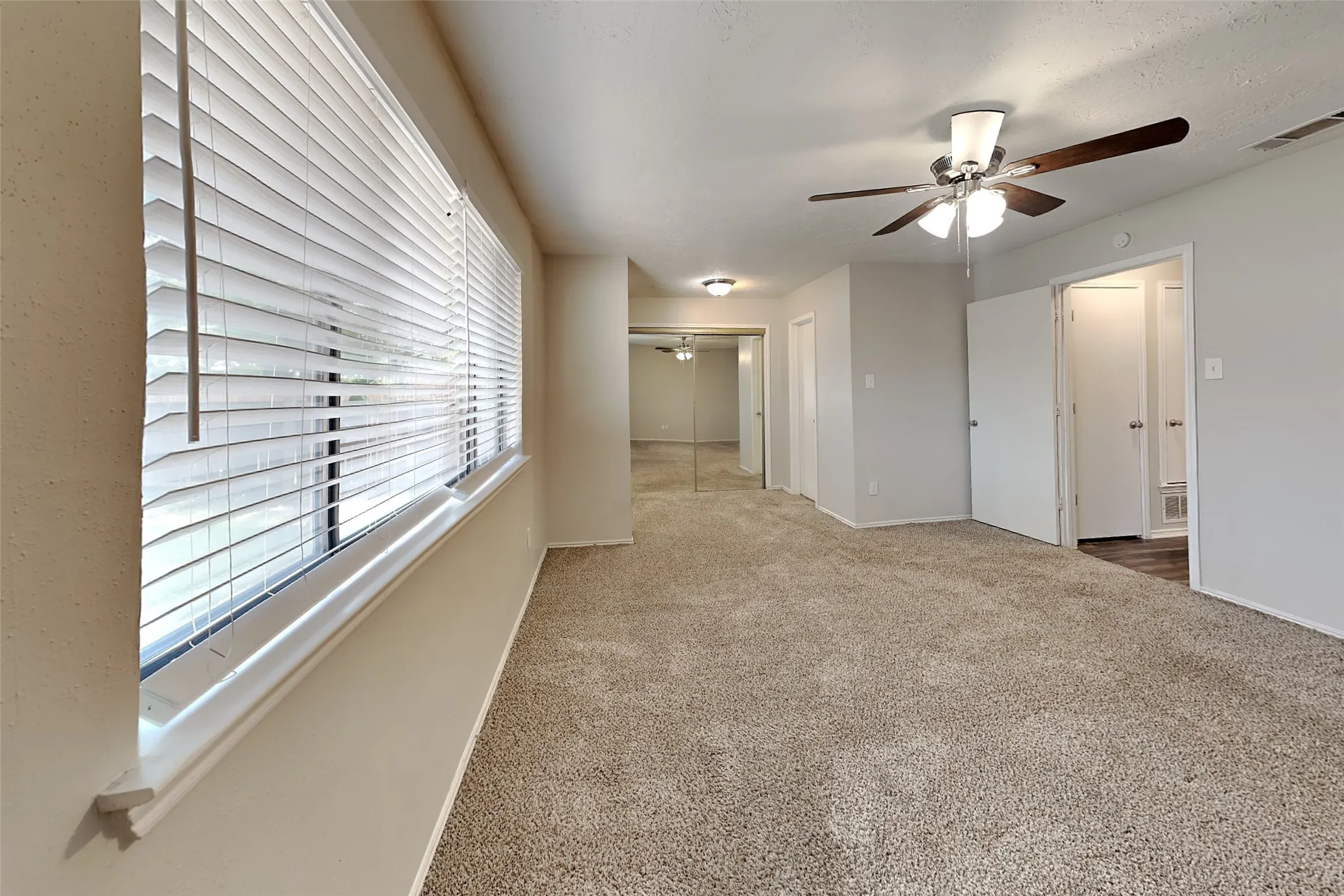 Single Family Residence For Rent in Collin County , 1325 Glyndon Drive, Plano, Texas 75023, 3 Bedroom, 2 Bathroom, 2 Garage spaces, 1,755 Sqft, built in 1982, mls#21315172, Real Estate Agent in Plano, Homes For Rent in Collin county, Homes For Rent in Plano, Realtor in Plano Texas, Real Estate Brokerage Independent Realty Texas, Luminita Cordes Realtor