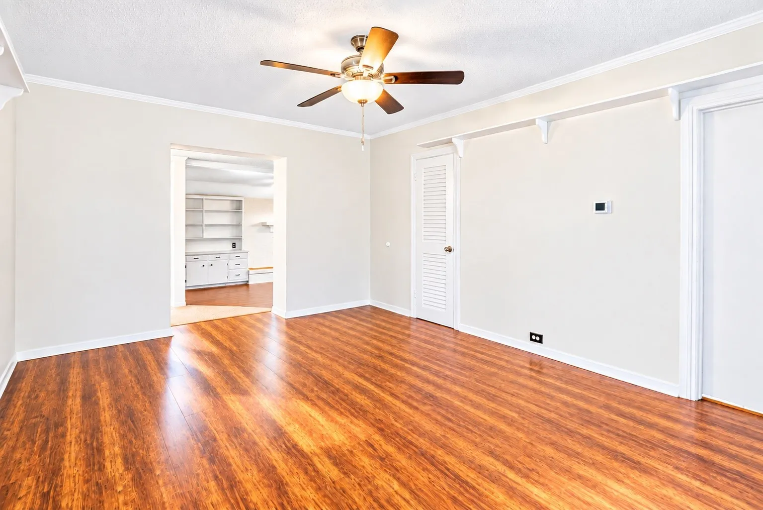 Single Family Residence For Sale in Delta County , 1050 W Dallas Avenue, Cooper, Texas 75432, 4 Bedroom, 3 Bathroom, 3 Garage spaces, 3,270 Sqft, built in 1900, mls#21306000, Real Estate Agent in Cooper, Homes For Sale in Delta county, Homes For Sale in Cooper, Realtor in Cooper Texas, Real Estate Brokerage Independent Realty Texas, Luminita Cordes Realtor