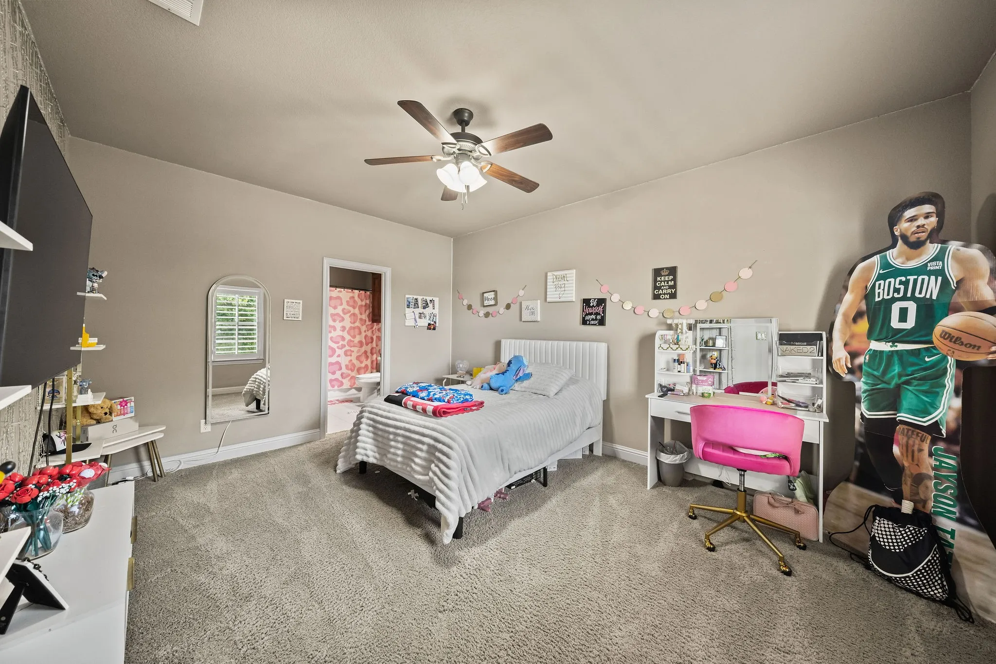 Single Family Residence For Sale in Ellis County , 7206 Cattle Barron Court, Midlothian, Texas 76065, 5 Bedroom, 6 Bathroom, 3 Garage spaces, 4,440 Sqft, built in 2011, mls#21315177, Real Estate Agent in Midlothian, Homes For Sale in Ellis county, Homes For Sale in Midlothian, Realtor in Midlothian Texas, Real Estate Brokerage Independent Realty Texas, Luminita Cordes Realtor