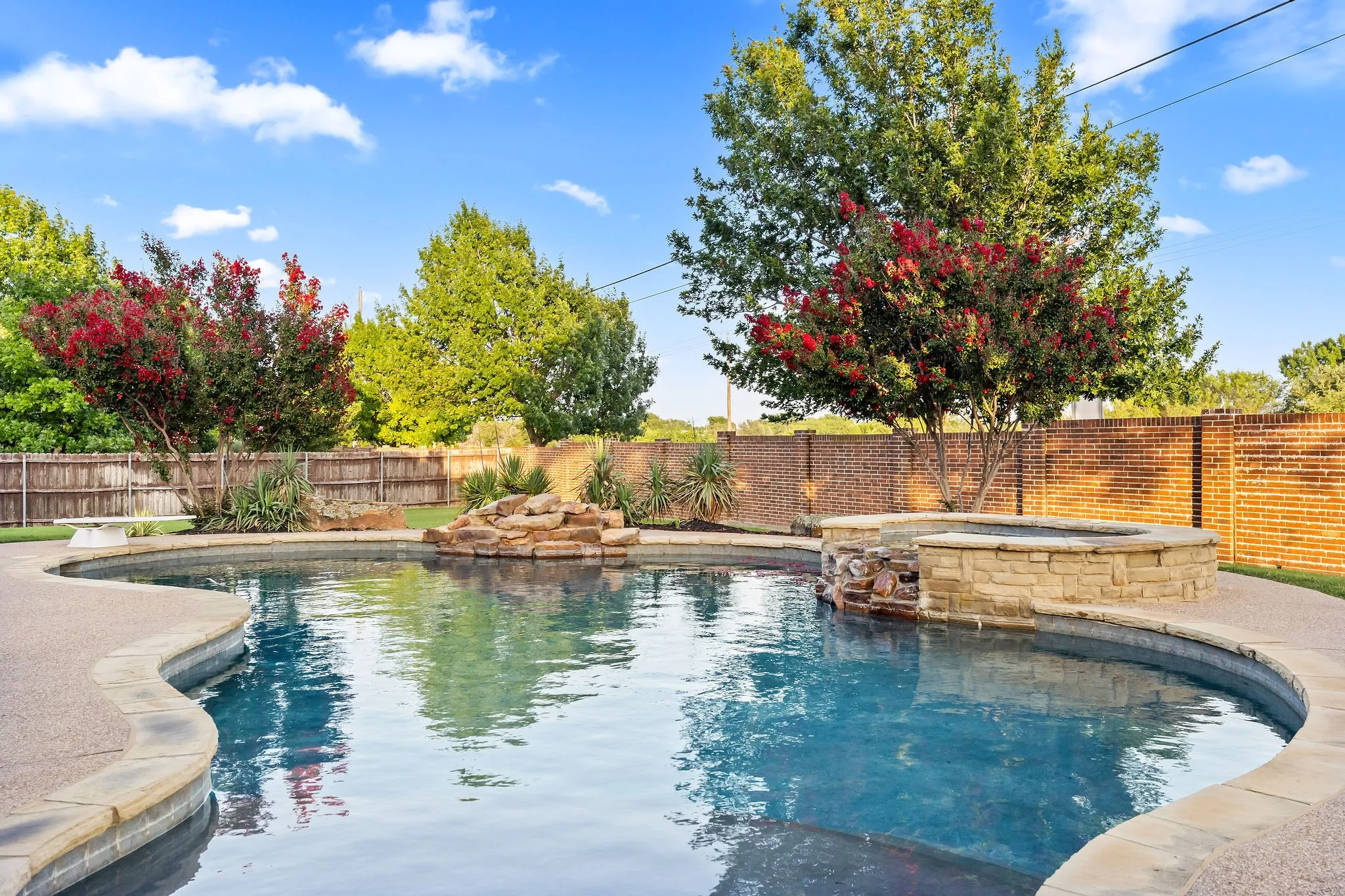 Single Family Residence For Sale in Ellis County , 7206 Cattle Barron Court, Midlothian, Texas 76065, 5 Bedroom, 6 Bathroom, 3 Garage spaces, 4,440 Sqft, built in 2011, mls#21315177, Real Estate Agent in Midlothian, Homes For Sale in Ellis county, Homes For Sale in Midlothian, Realtor in Midlothian Texas, Real Estate Brokerage Independent Realty Texas, Luminita Cordes Realtor