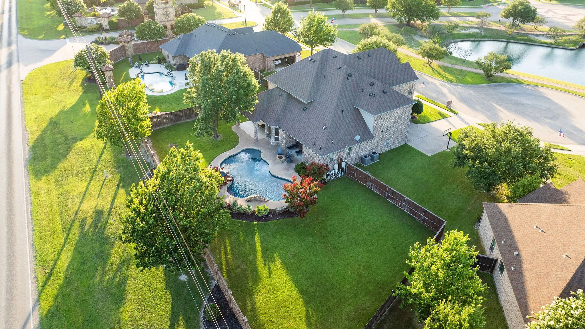 Single Family Residence For Sale in Ellis County , 7206 Cattle Barron Court, Midlothian, Texas 76065, 5 Bedroom, 6 Bathroom, 3 Garage spaces, 4,440 Sqft, built in 2011, mls#21315177, Real Estate Agent in Midlothian, Homes For Sale in Ellis county, Homes For Sale in Midlothian, Realtor in Midlothian Texas, Real Estate Brokerage Independent Realty Texas, Luminita Cordes Realtor