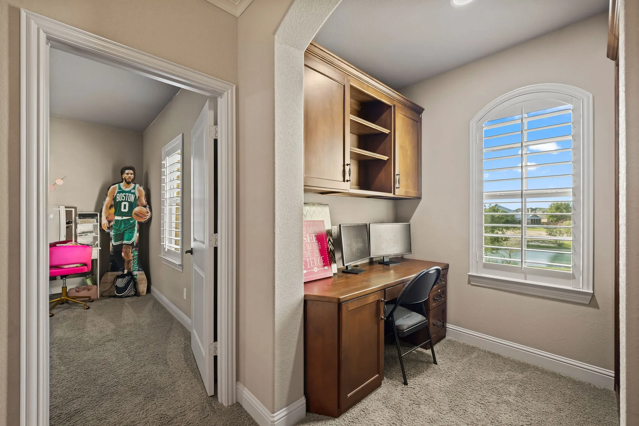 Single Family Residence For Sale in Ellis County , 7206 Cattle Barron Court, Midlothian, Texas 76065, 5 Bedroom, 6 Bathroom, 3 Garage spaces, 4,440 Sqft, built in 2011, mls#21315177, Real Estate Agent in Midlothian, Homes For Sale in Ellis county, Homes For Sale in Midlothian, Realtor in Midlothian Texas, Real Estate Brokerage Independent Realty Texas, Luminita Cordes Realtor