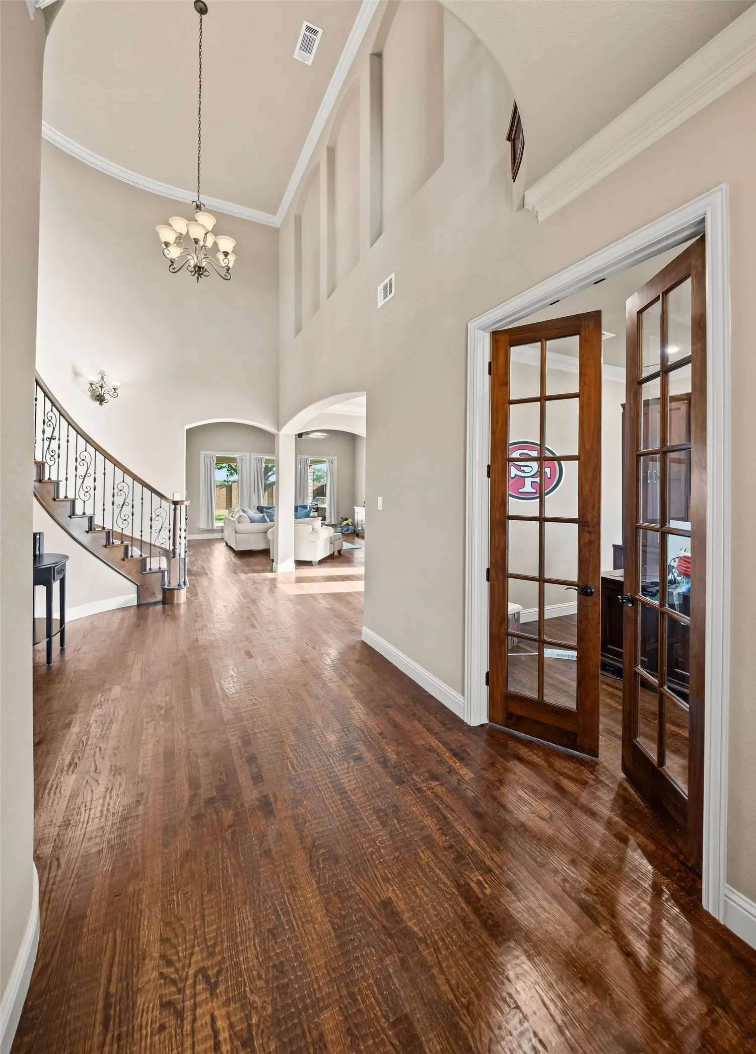 Single Family Residence For Sale in Ellis County , 7206 Cattle Barron Court, Midlothian, Texas 76065, 5 Bedroom, 6 Bathroom, 3 Garage spaces, 4,440 Sqft, built in 2011, mls#21315177, Real Estate Agent in Midlothian, Homes For Sale in Ellis county, Homes For Sale in Midlothian, Realtor in Midlothian Texas, Real Estate Brokerage Independent Realty Texas, Luminita Cordes Realtor