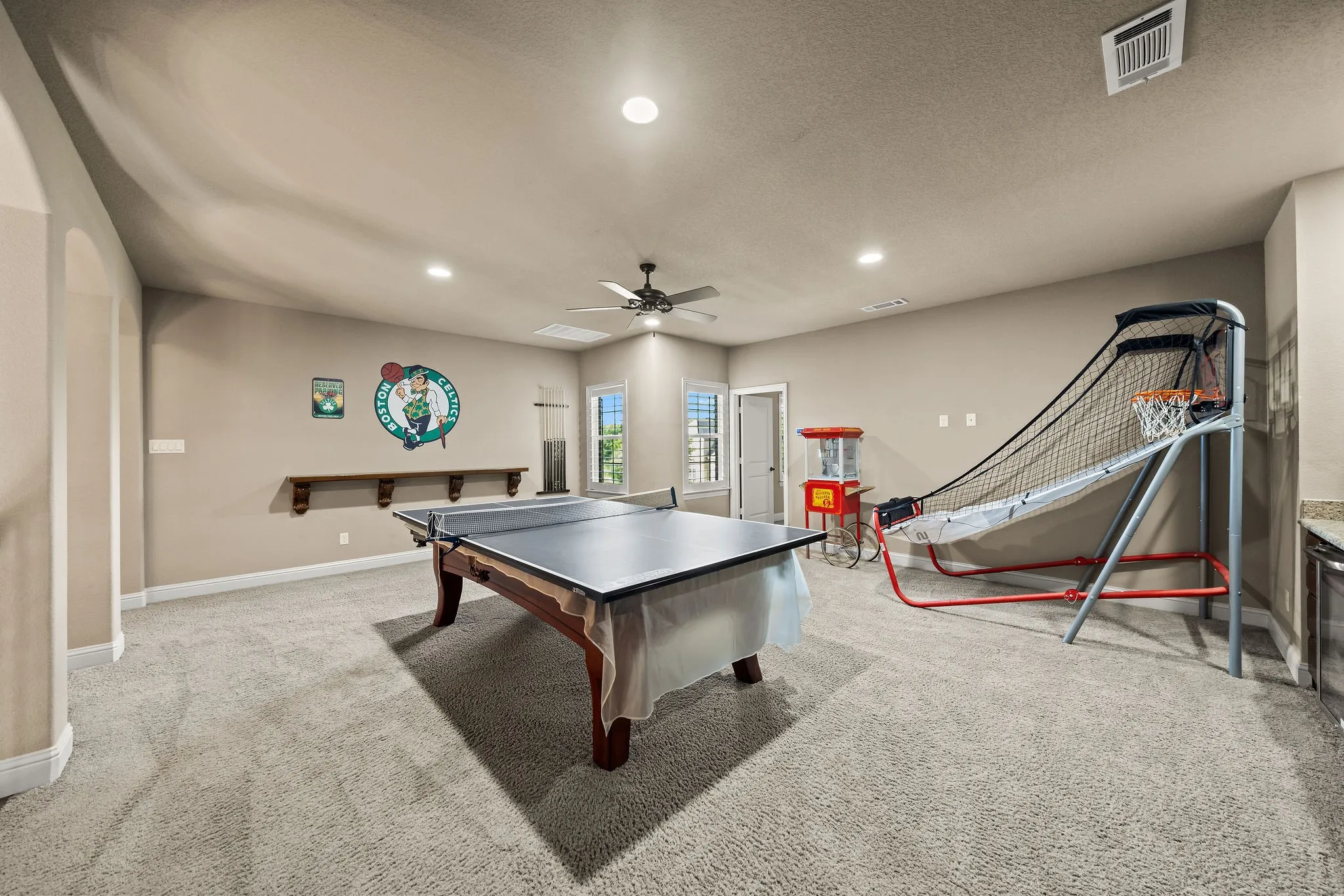 Single Family Residence For Sale in Ellis County , 7206 Cattle Barron Court, Midlothian, Texas 76065, 5 Bedroom, 6 Bathroom, 3 Garage spaces, 4,440 Sqft, built in 2011, mls#21315177, Real Estate Agent in Midlothian, Homes For Sale in Ellis county, Homes For Sale in Midlothian, Realtor in Midlothian Texas, Real Estate Brokerage Independent Realty Texas, Luminita Cordes Realtor