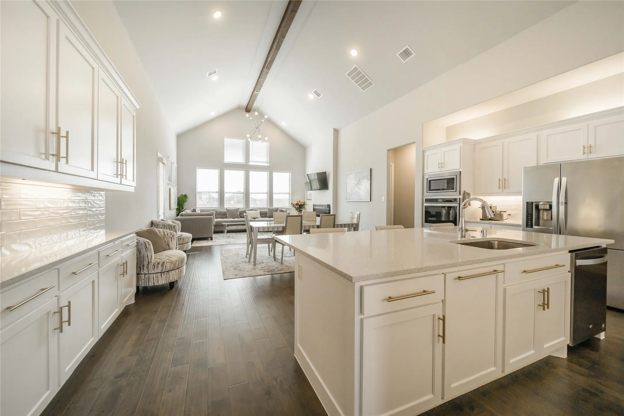 Single Family Residence For Rent in Denton County , 15634 Tea Tree Road, Frisco, Texas 75033, 5 Bedroom, 5 Bathroom, 3 Garage spaces, 3,758 Sqft, built in 2020, mls#21315188, Real Estate Agent in Frisco, Homes For Rent in Denton county, Homes For Rent in Frisco, Realtor in Frisco Texas, Real Estate Brokerage Independent Realty Texas, Luminita Cordes Realtor