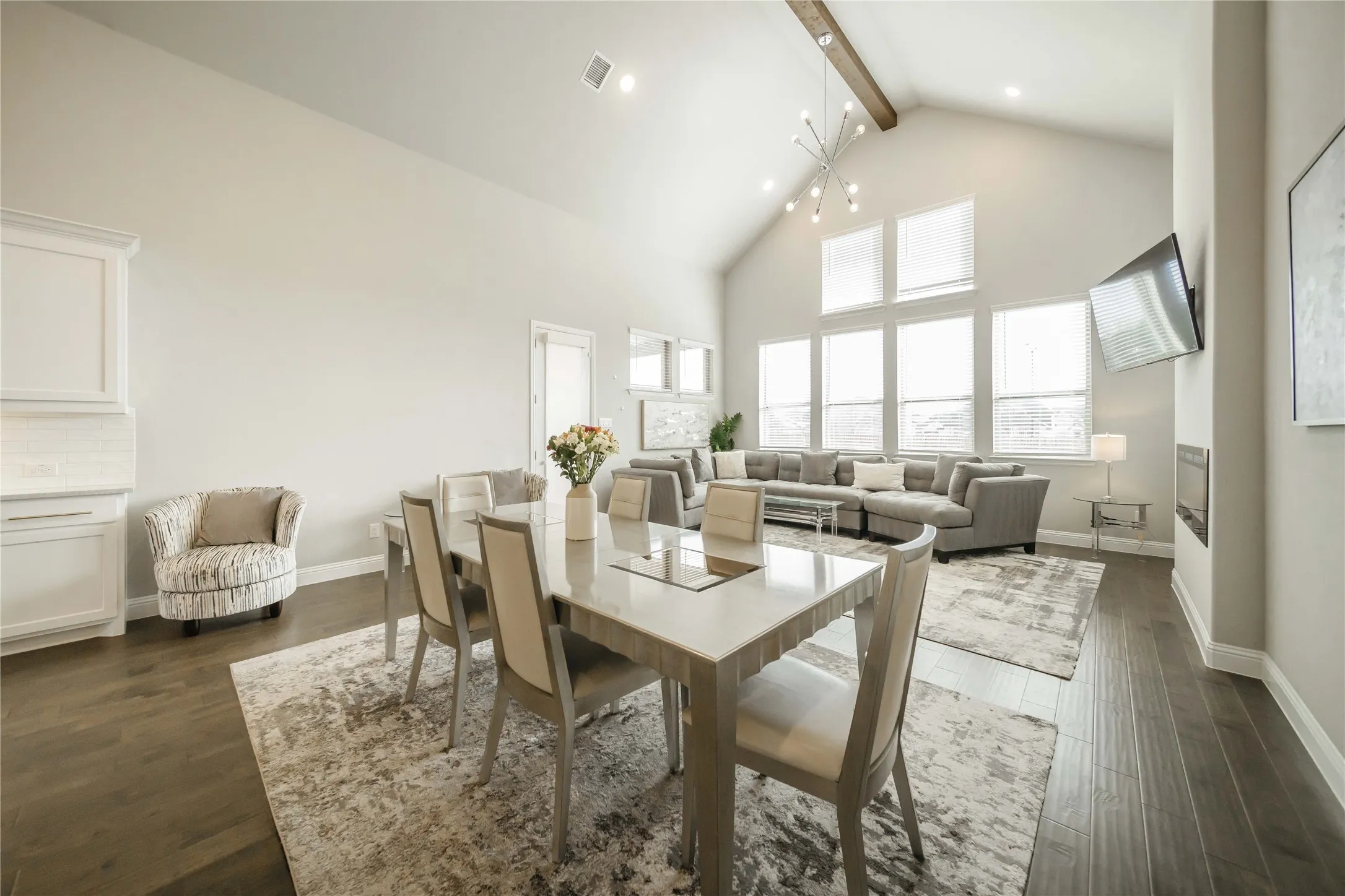 Single Family Residence For Rent in Denton County , 15634 Tea Tree Road, Frisco, Texas 75033, 5 Bedroom, 5 Bathroom, 3 Garage spaces, 3,758 Sqft, built in 2020, mls#21315188, Real Estate Agent in Frisco, Homes For Rent in Denton county, Homes For Rent in Frisco, Realtor in Frisco Texas, Real Estate Brokerage Independent Realty Texas, Luminita Cordes Realtor