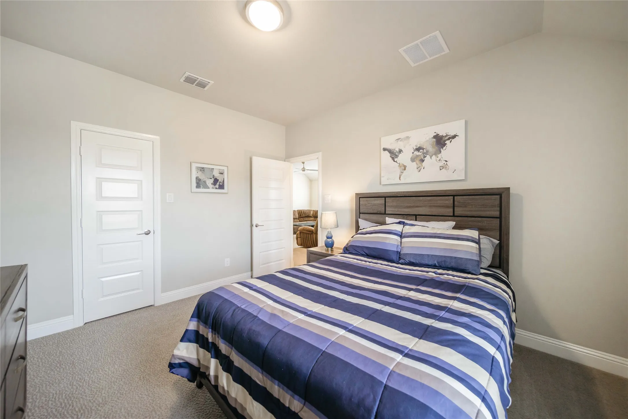 Single Family Residence For Rent in Denton County , 15634 Tea Tree Road, Frisco, Texas 75033, 5 Bedroom, 5 Bathroom, 3 Garage spaces, 3,758 Sqft, built in 2020, mls#21315188, Real Estate Agent in Frisco, Homes For Rent in Denton county, Homes For Rent in Frisco, Realtor in Frisco Texas, Real Estate Brokerage Independent Realty Texas, Luminita Cordes Realtor