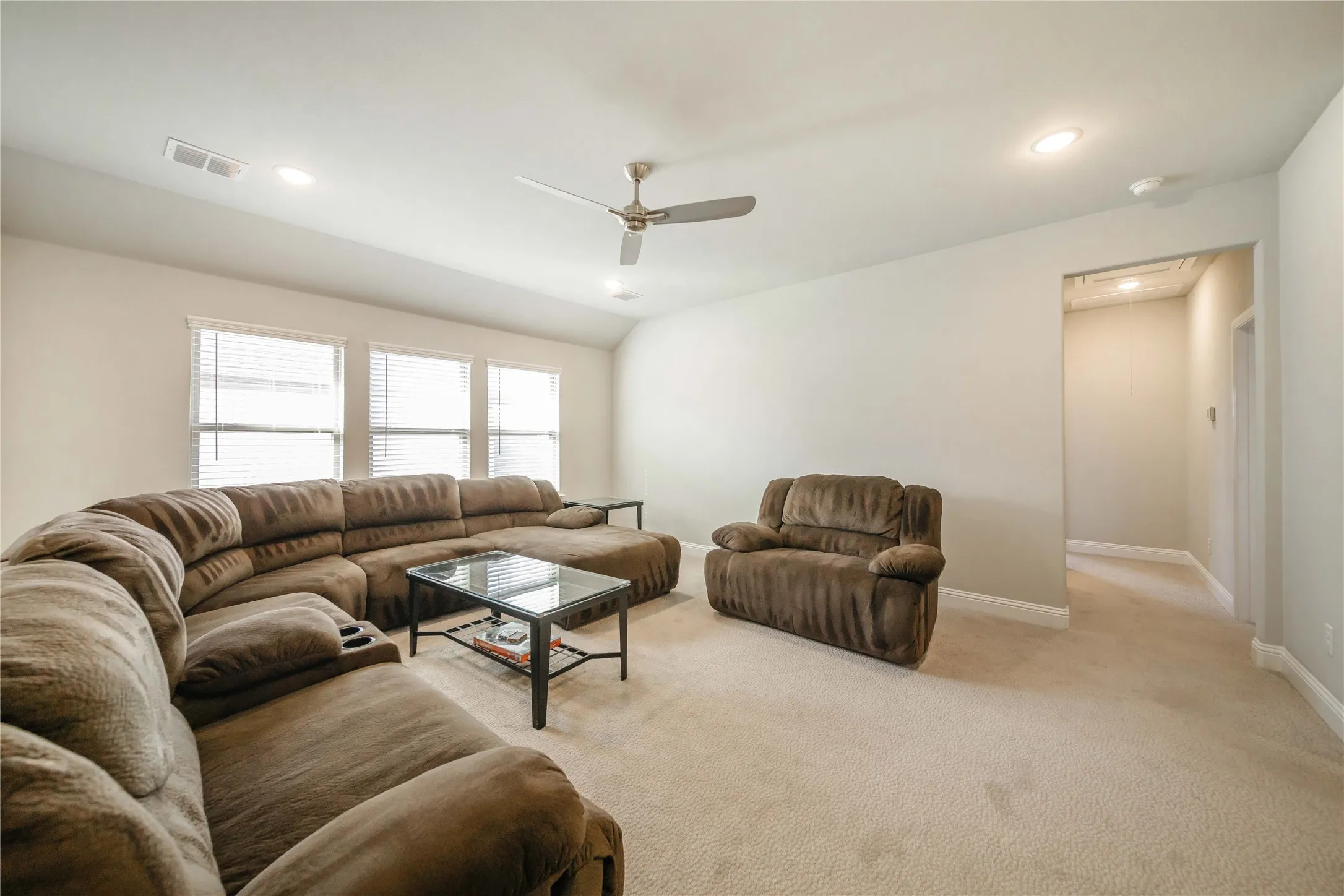 Single Family Residence For Rent in Denton County , 15634 Tea Tree Road, Frisco, Texas 75033, 5 Bedroom, 5 Bathroom, 3 Garage spaces, 3,758 Sqft, built in 2020, mls#21315188, Real Estate Agent in Frisco, Homes For Rent in Denton county, Homes For Rent in Frisco, Realtor in Frisco Texas, Real Estate Brokerage Independent Realty Texas, Luminita Cordes Realtor