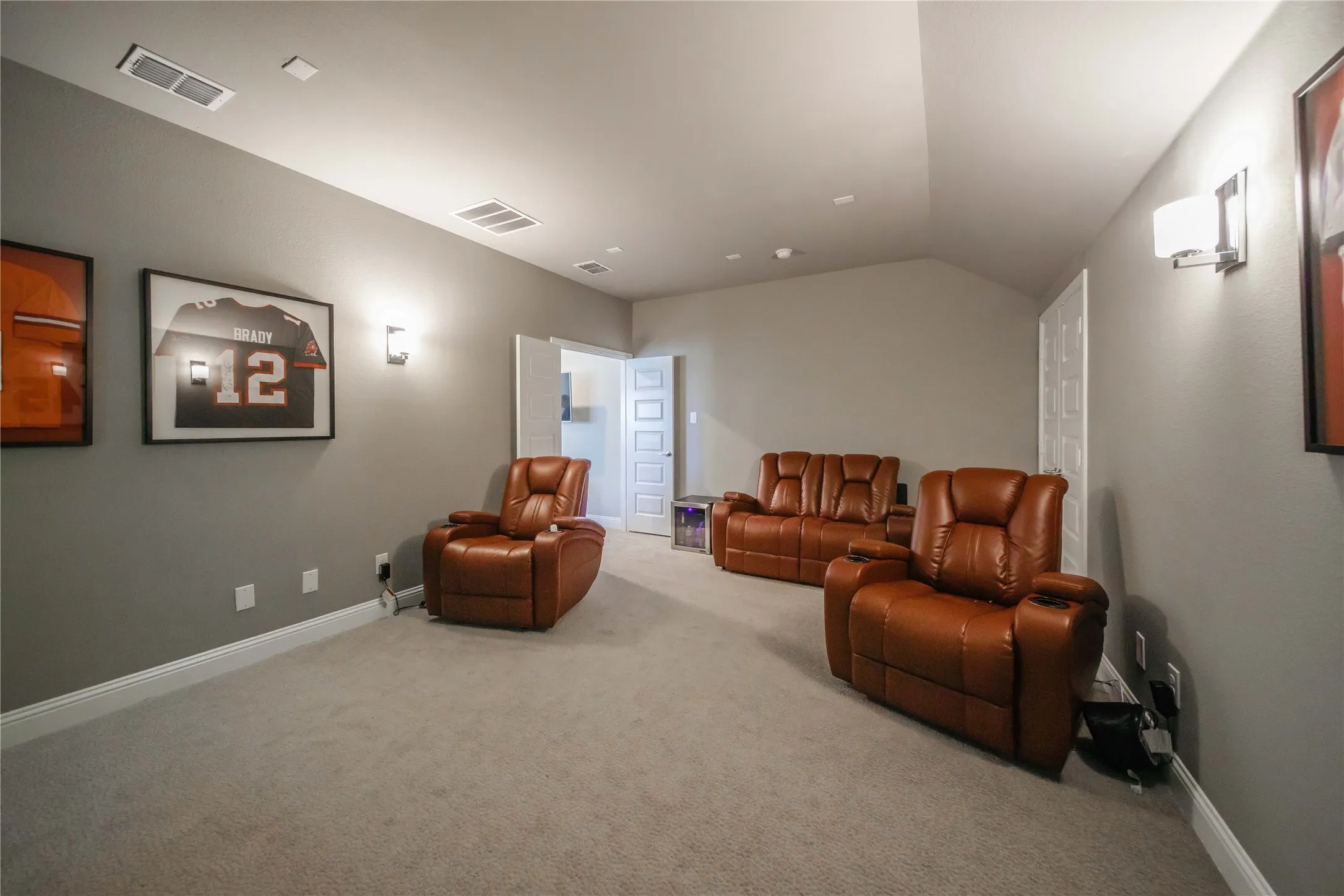 Single Family Residence For Rent in Denton County , 15634 Tea Tree Road, Frisco, Texas 75033, 5 Bedroom, 5 Bathroom, 3 Garage spaces, 3,758 Sqft, built in 2020, mls#21315188, Real Estate Agent in Frisco, Homes For Rent in Denton county, Homes For Rent in Frisco, Realtor in Frisco Texas, Real Estate Brokerage Independent Realty Texas, Luminita Cordes Realtor