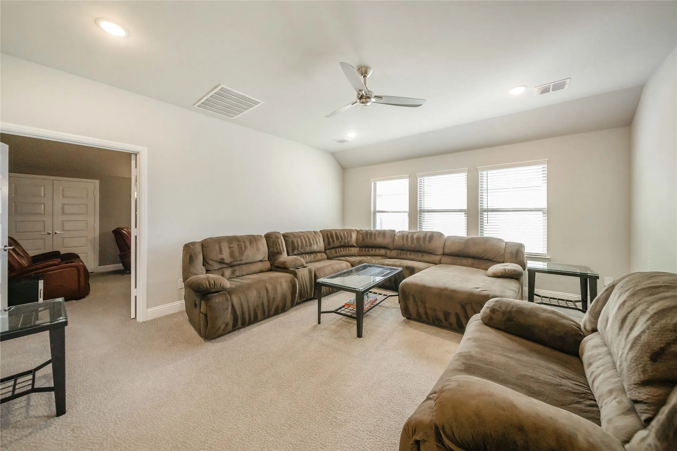 Single Family Residence For Rent in Denton County , 15634 Tea Tree Road, Frisco, Texas 75033, 5 Bedroom, 5 Bathroom, 3 Garage spaces, 3,758 Sqft, built in 2020, mls#21315188, Real Estate Agent in Frisco, Homes For Rent in Denton county, Homes For Rent in Frisco, Realtor in Frisco Texas, Real Estate Brokerage Independent Realty Texas, Luminita Cordes Realtor
