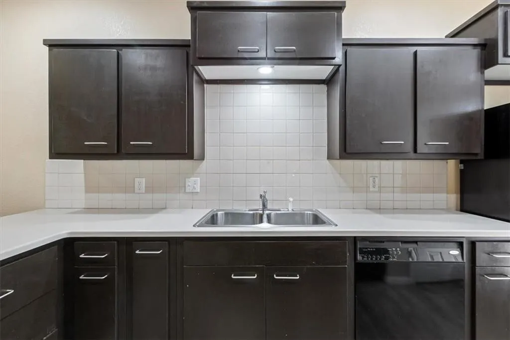 Duplex For Sale in Mc Lennan County , 1907 S 17th Street, Waco, Texas 76706, 8 Bedroom, 8 Bathroom, Garage spaces, 0 Sqft, built in 2006, mls#21315190, Real Estate Agent in Waco, Homes For Sale in Mc Lennan county, Homes For Sale in Waco, Realtor in Waco Texas, Real Estate Brokerage Independent Realty Texas, Luminita Cordes Realtor