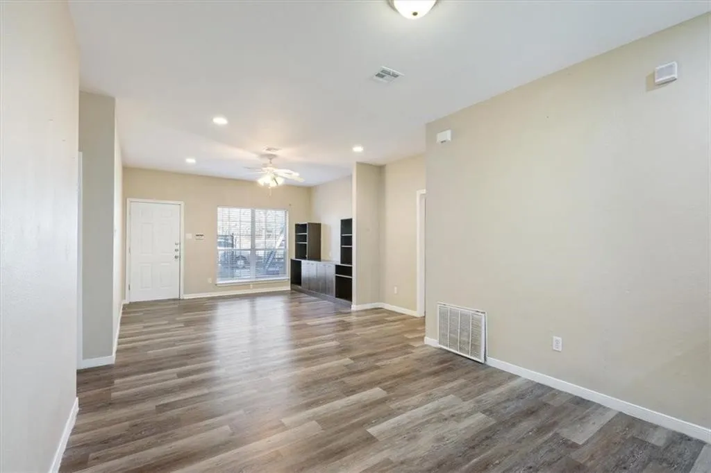Duplex For Sale in Mc Lennan County , 1907 S 17th Street, Waco, Texas 76706, 8 Bedroom, 8 Bathroom, Garage spaces, 0 Sqft, built in 2006, mls#21315190, Real Estate Agent in Waco, Homes For Sale in Mc Lennan county, Homes For Sale in Waco, Realtor in Waco Texas, Real Estate Brokerage Independent Realty Texas, Luminita Cordes Realtor