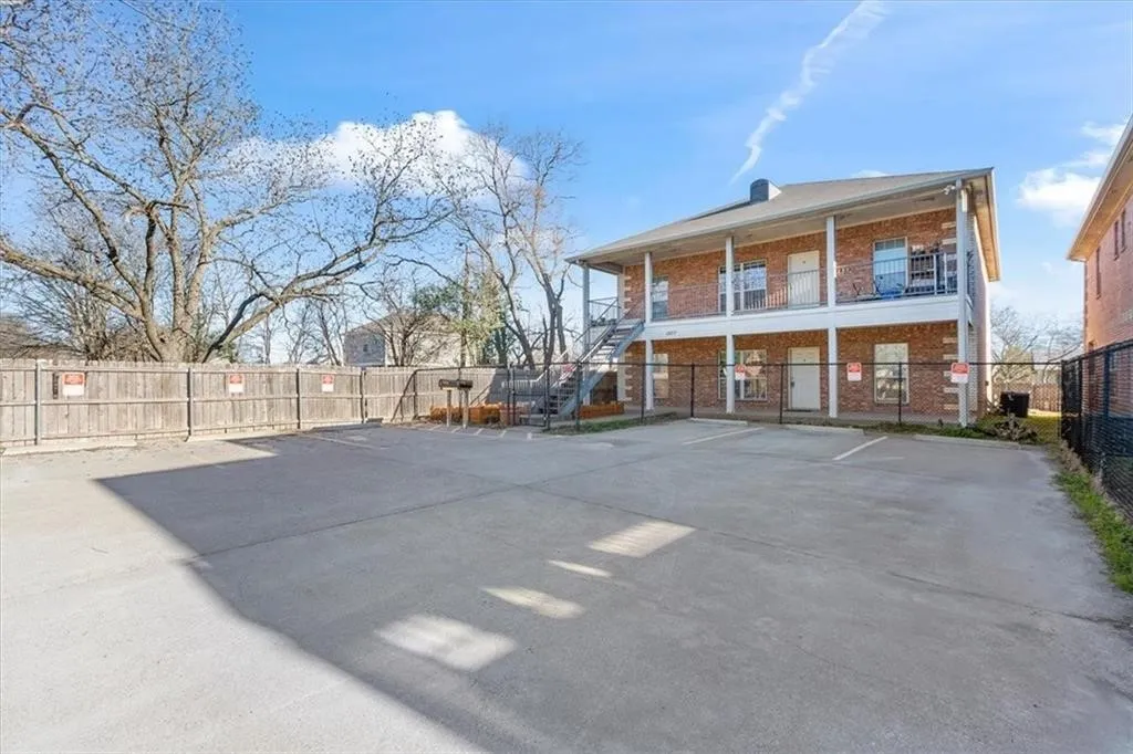 Duplex For Sale in Mc Lennan County , 1907 S 17th Street, Waco, Texas 76706, 8 Bedroom, 8 Bathroom, Garage spaces, 0 Sqft, built in 2006, mls#21315190, Real Estate Agent in Waco, Homes For Sale in Mc Lennan county, Homes For Sale in Waco, Realtor in Waco Texas, Real Estate Brokerage Independent Realty Texas, Luminita Cordes Realtor