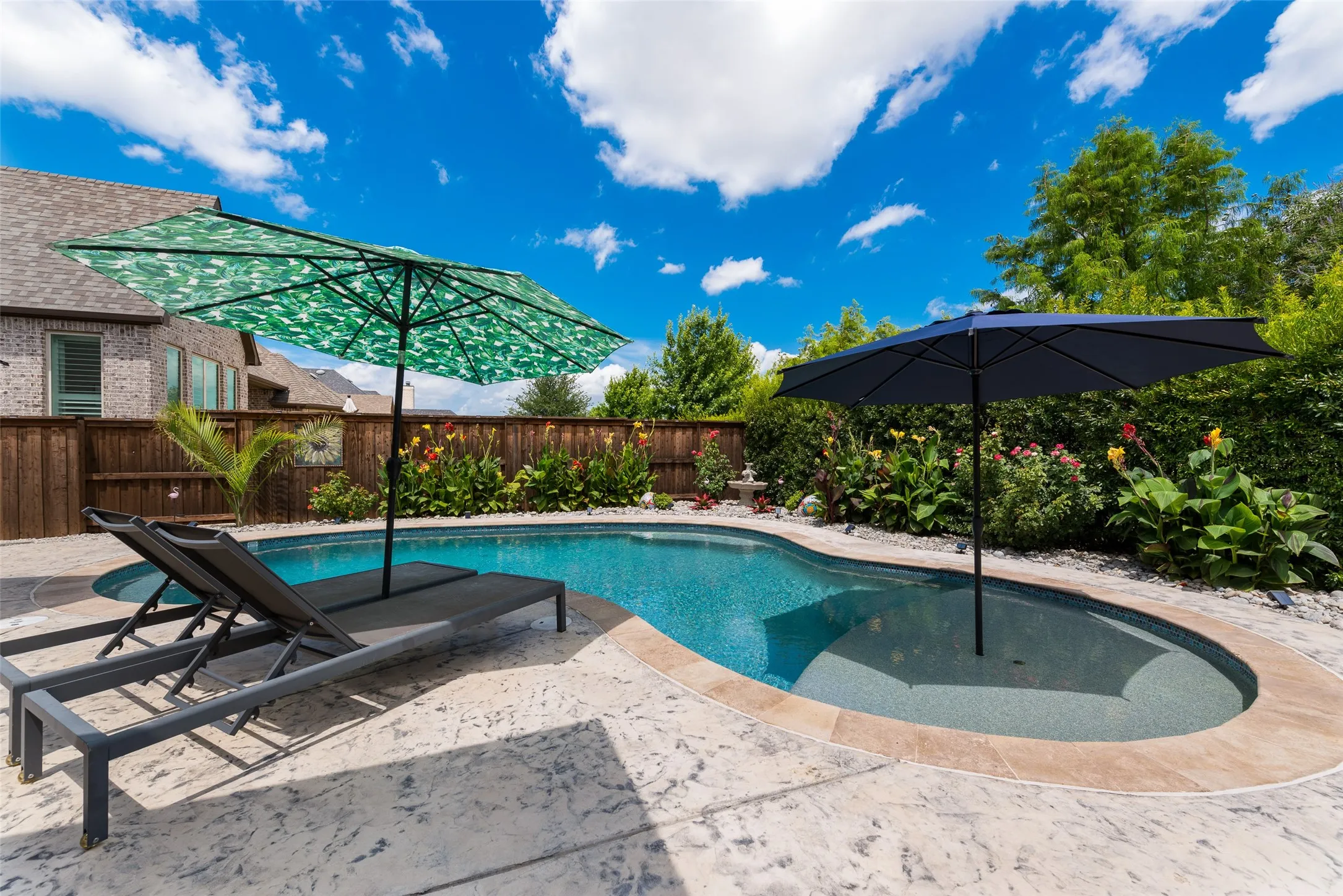 Single Family Residence For Sale in Denton County , 3761 Maxdale Drive, Prosper, Texas 75078, 4 Bedroom, 3 Bathroom, 2 Garage spaces, 2,642 Sqft, built in 2019, mls#21312515, Real Estate Agent in Prosper, Homes For Sale in Denton county, Homes For Sale in Prosper, Realtor in Prosper Texas, Real Estate Brokerage Independent Realty Texas, Luminita Cordes Realtor