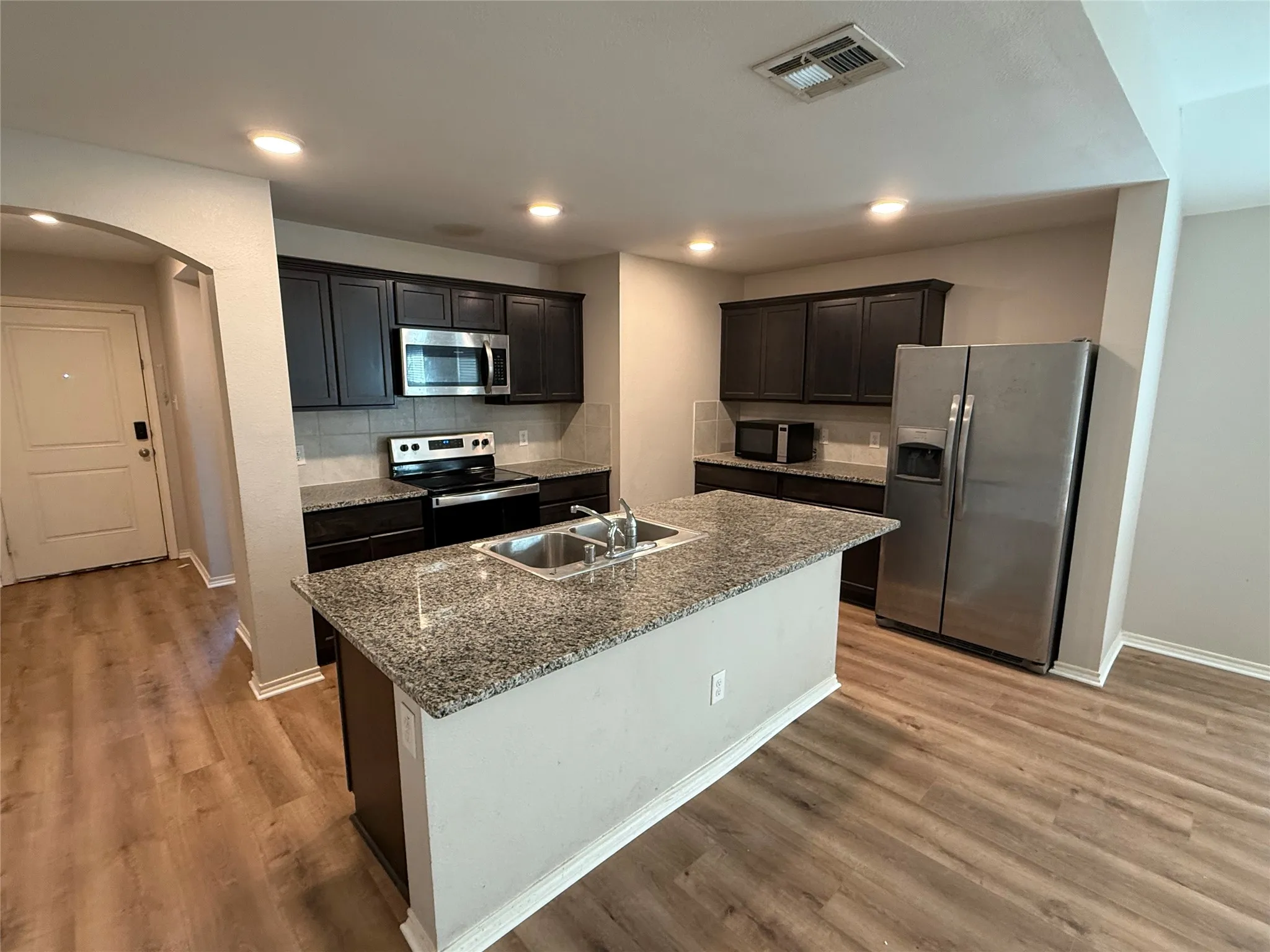 Single Family Residence For Rent in Rockwall County , 945 Newby Lane, Fate, Texas 75189, 4 Bedroom, 2 Bathroom, 2 Garage spaces, 1,902 Sqft, built in 2018, mls#21315199, Real Estate Agent in Fate, Homes For Rent in Rockwall county, Homes For Rent in Fate, Realtor in Fate Texas, Real Estate Brokerage Independent Realty Texas, Luminita Cordes Realtor