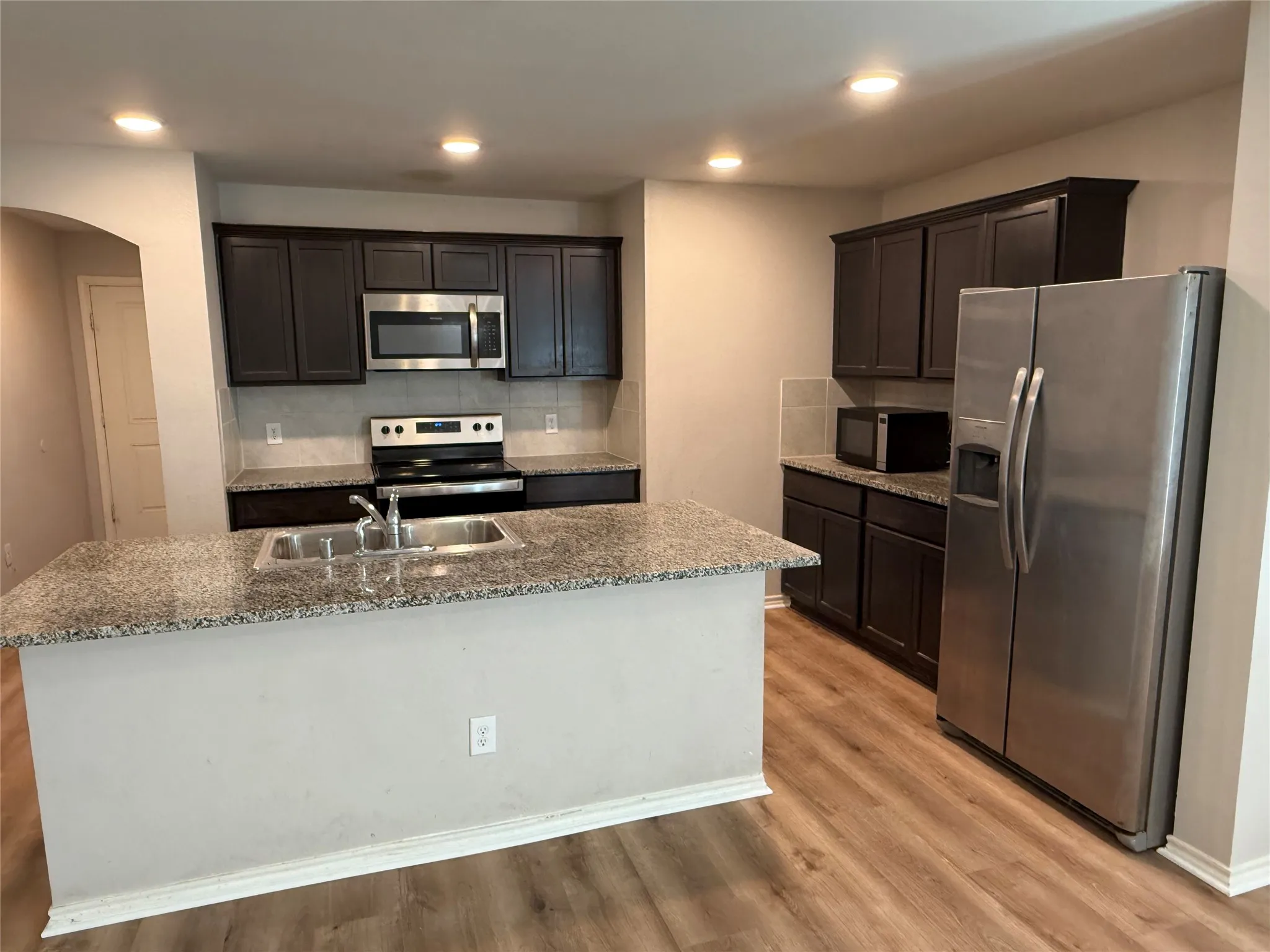 Single Family Residence For Rent in Rockwall County , 945 Newby Lane, Fate, Texas 75189, 4 Bedroom, 2 Bathroom, 2 Garage spaces, 1,902 Sqft, built in 2018, mls#21315199, Real Estate Agent in Fate, Homes For Rent in Rockwall county, Homes For Rent in Fate, Realtor in Fate Texas, Real Estate Brokerage Independent Realty Texas, Luminita Cordes Realtor