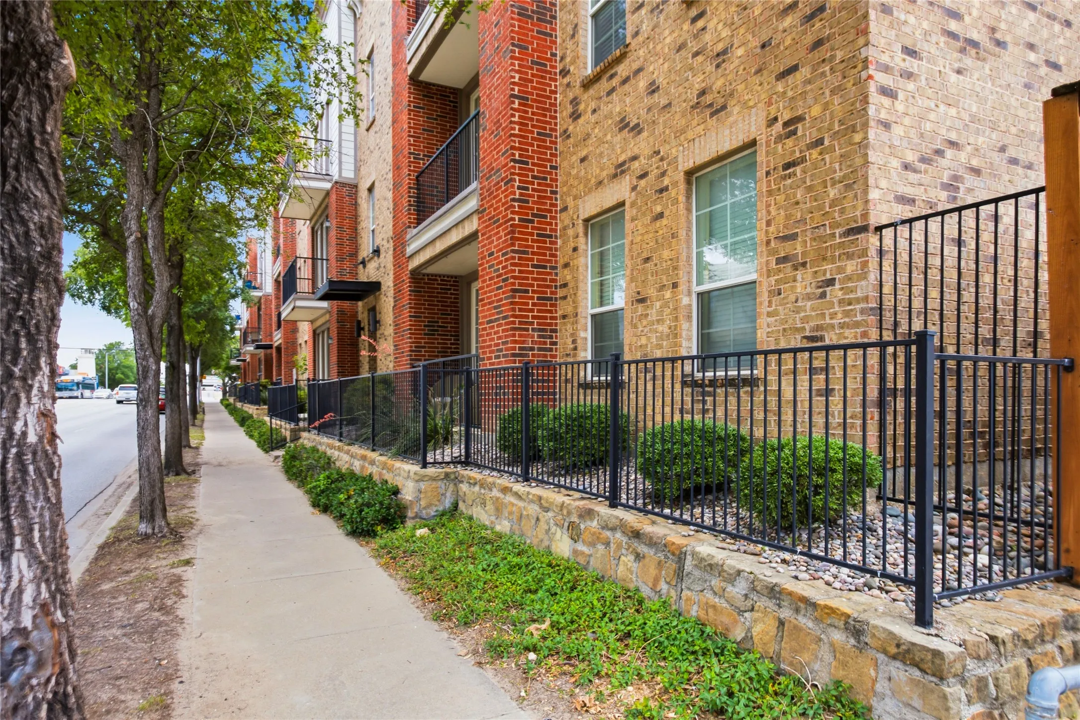 Westview Condominiums facing Henderson Street.