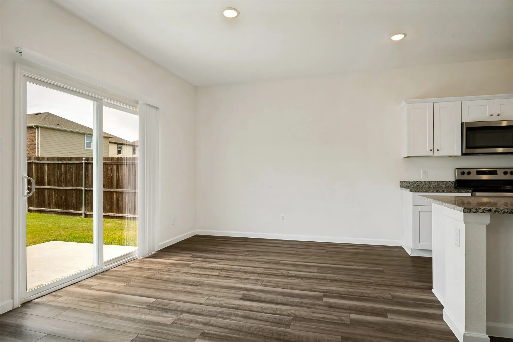 Single Family Residence For Rent in Collin County , 1702 Marquette Drive, Princeton, Texas 75407, 4 Bedroom, 3 Bathroom, 2 Garage spaces, 2,182 Sqft, built in 2021, mls#21314253, Real Estate Agent in Princeton, Homes For Rent in Collin county, Homes For Rent in Princeton, Realtor in Princeton Texas, Real Estate Brokerage Independent Realty Texas, Luminita Cordes Realtor