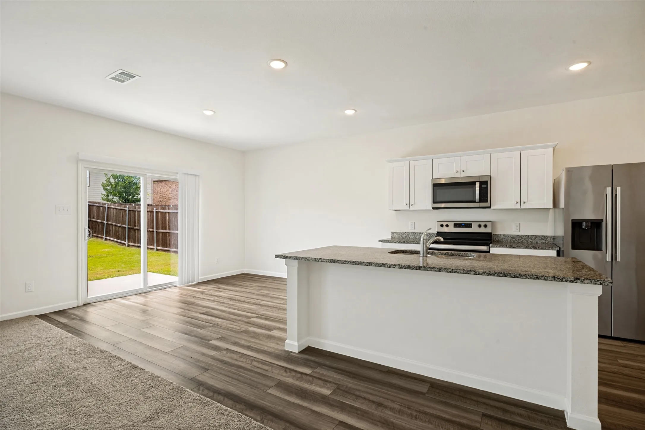 Single Family Residence For Rent in Collin County , 1702 Marquette Drive, Princeton, Texas 75407, 4 Bedroom, 3 Bathroom, 2 Garage spaces, 2,182 Sqft, built in 2021, mls#21314253, Real Estate Agent in Princeton, Homes For Rent in Collin county, Homes For Rent in Princeton, Realtor in Princeton Texas, Real Estate Brokerage Independent Realty Texas, Luminita Cordes Realtor