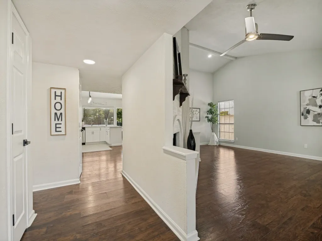 Single Family Residence For Sale in Collin County , 2036 Apple Valley Road, Plano, Texas 75023, 3 Bedroom, 2 Bathroom, 2 Garage spaces, 1,748 Sqft, built in 1981, mls#21315209, Real Estate Agent in Plano, Homes For Sale in Collin county, Homes For Sale in Plano, Realtor in Plano Texas, Real Estate Brokerage Independent Realty Texas, Luminita Cordes Realtor