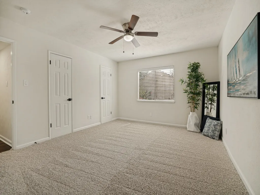 Single Family Residence For Sale in Collin County , 2036 Apple Valley Road, Plano, Texas 75023, 3 Bedroom, 2 Bathroom, 2 Garage spaces, 1,748 Sqft, built in 1981, mls#21315209, Real Estate Agent in Plano, Homes For Sale in Collin county, Homes For Sale in Plano, Realtor in Plano Texas, Real Estate Brokerage Independent Realty Texas, Luminita Cordes Realtor