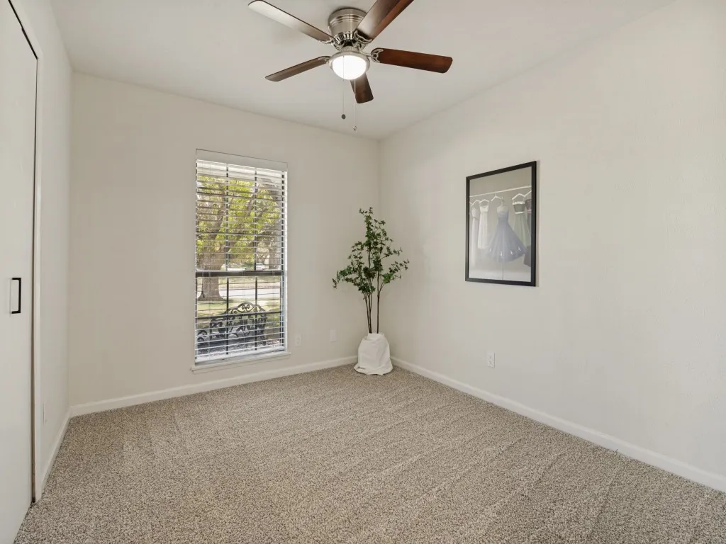 Single Family Residence For Sale in Collin County , 2036 Apple Valley Road, Plano, Texas 75023, 3 Bedroom, 2 Bathroom, 2 Garage spaces, 1,748 Sqft, built in 1981, mls#21315209, Real Estate Agent in Plano, Homes For Sale in Collin county, Homes For Sale in Plano, Realtor in Plano Texas, Real Estate Brokerage Independent Realty Texas, Luminita Cordes Realtor